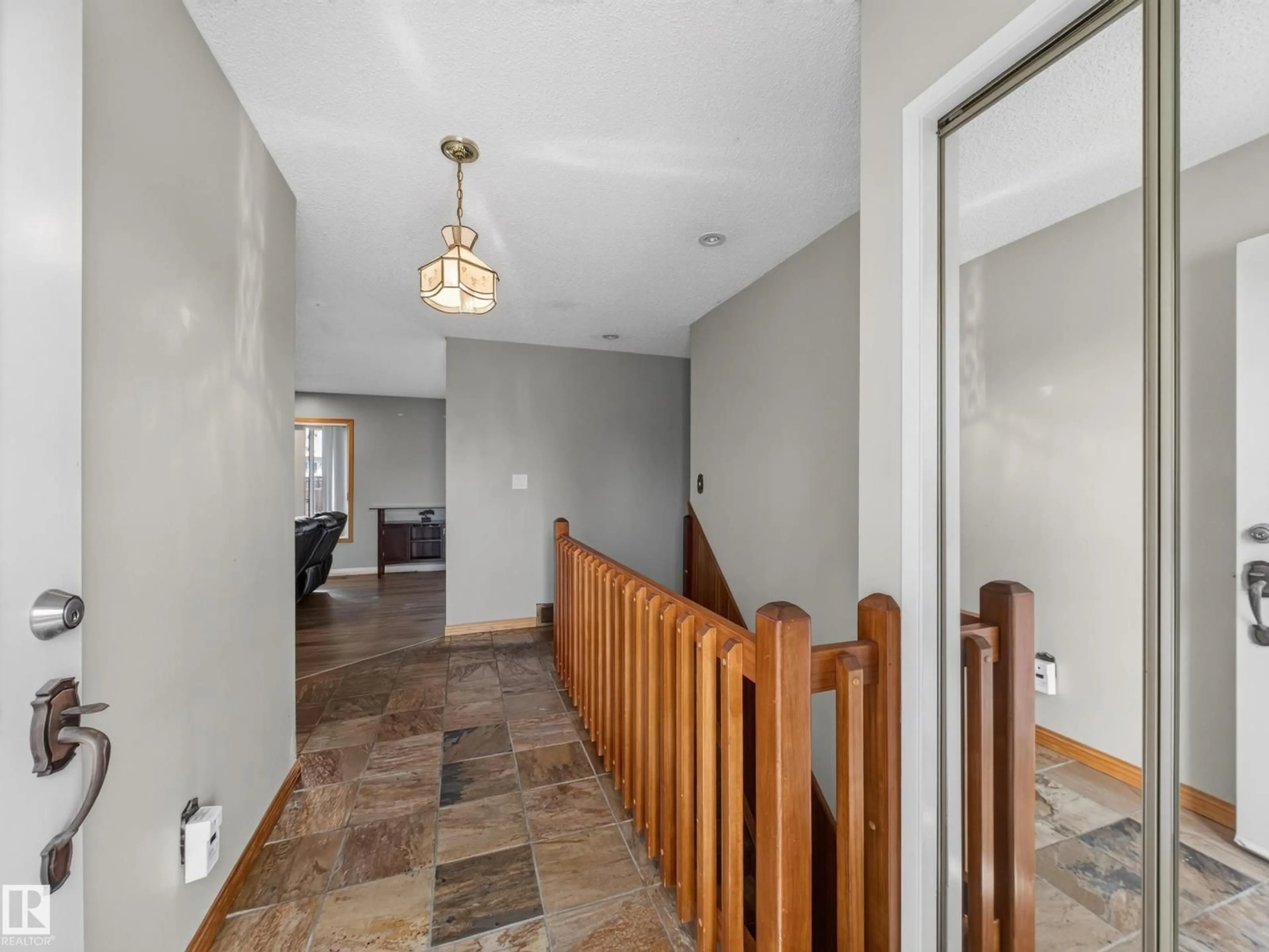 Indoor entryway for NW - 11312 165 AV, Edmonton Alberta T5X3V9
