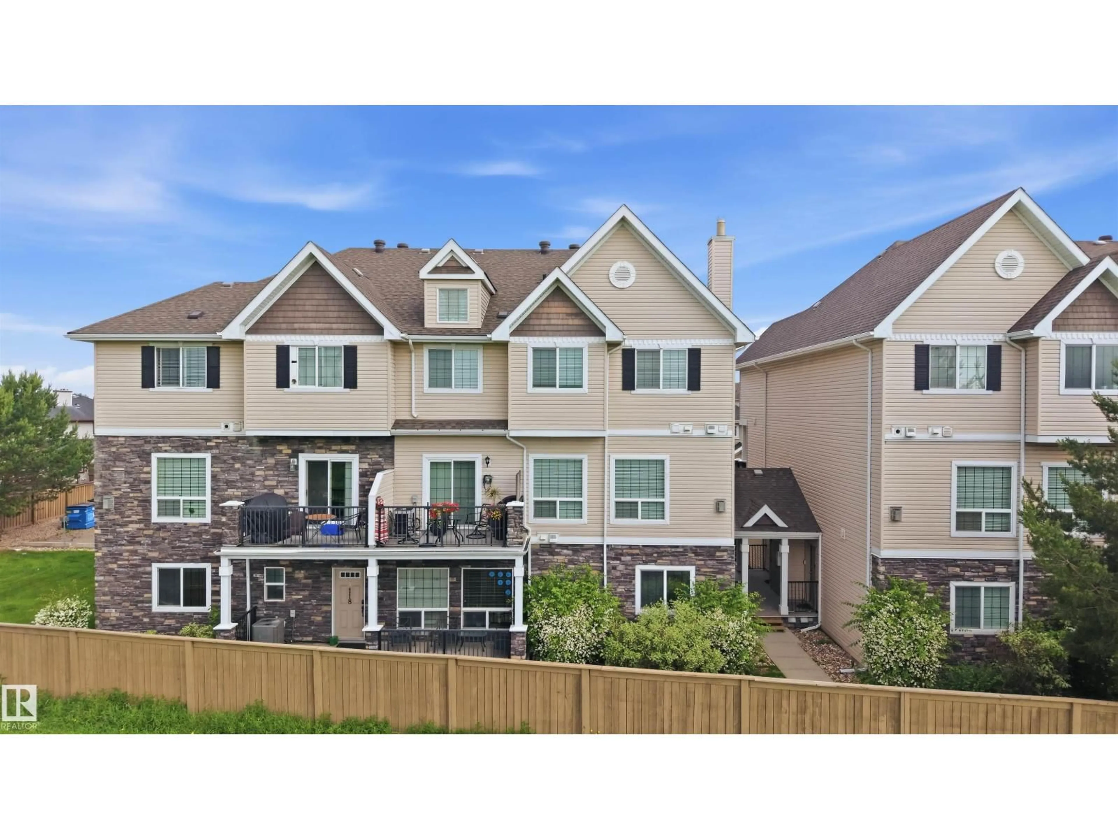 A pic from outside/outdoor area/front of a property/back of a property/a pic from drone, unknown for 7293 - 117 SOUTH TERWILLEGAR DR, Edmonton Alberta T6R0N5