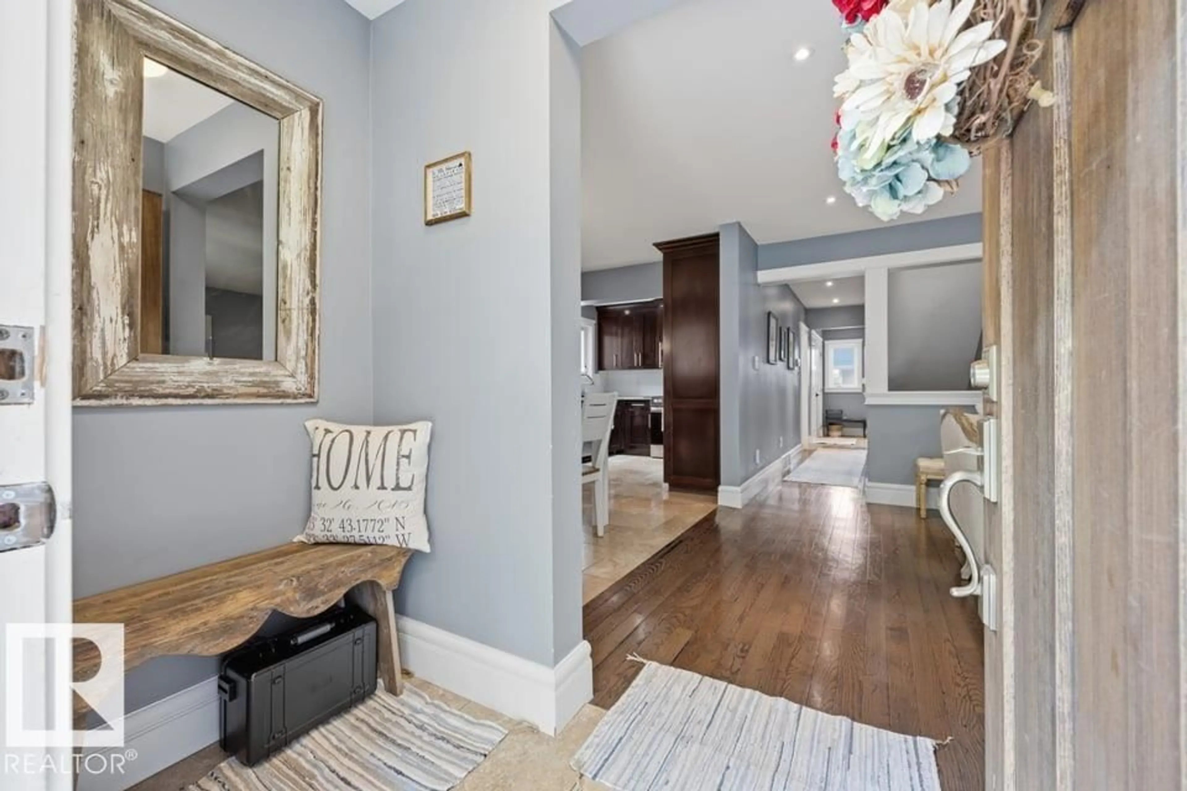 Indoor entryway for NW - 10321 137 ST, Edmonton Alberta T5N2H2