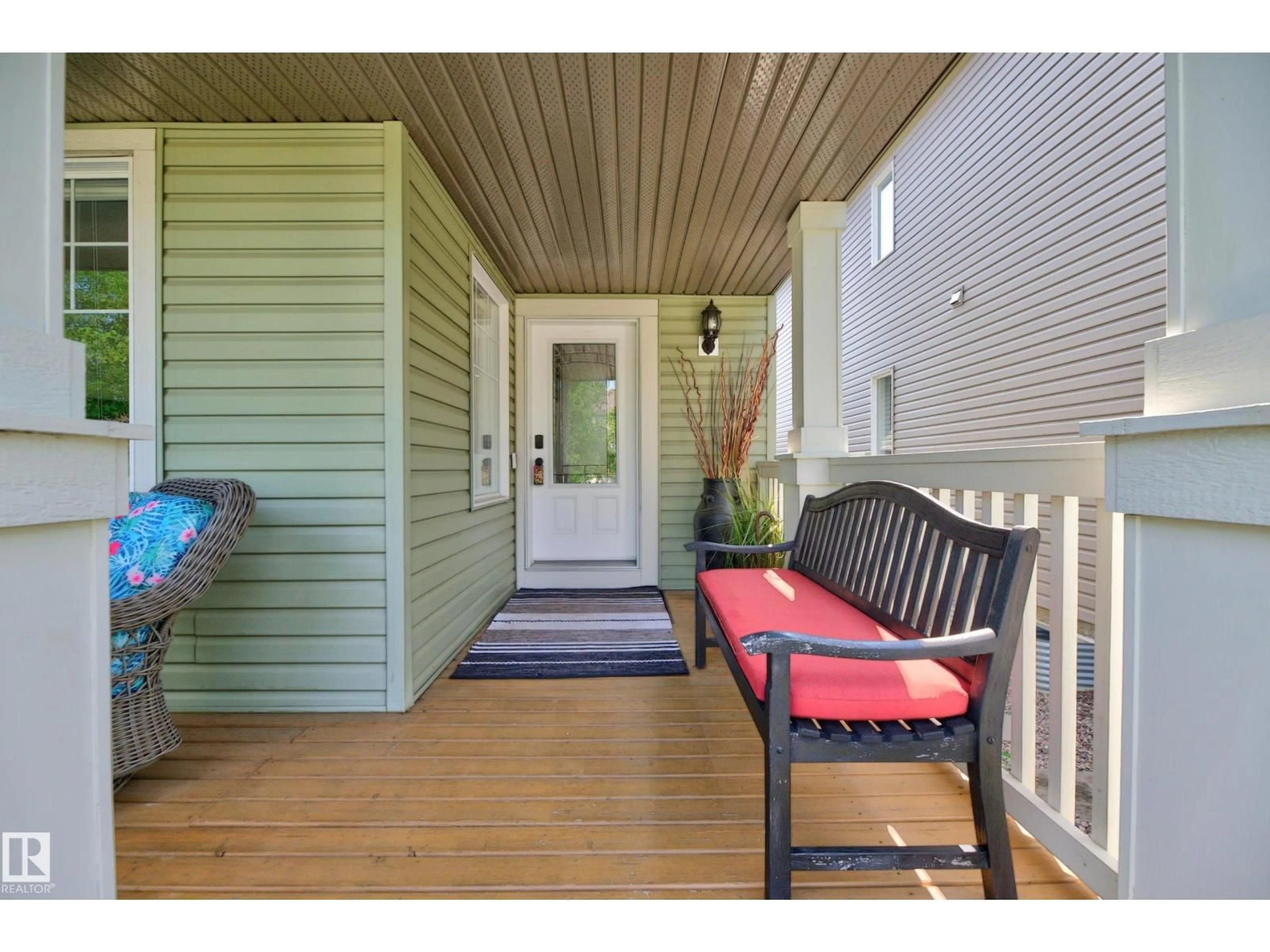 Indoor entryway for 4264 SUMMERLAND DR, Sherwood Park Alberta T8H0R2