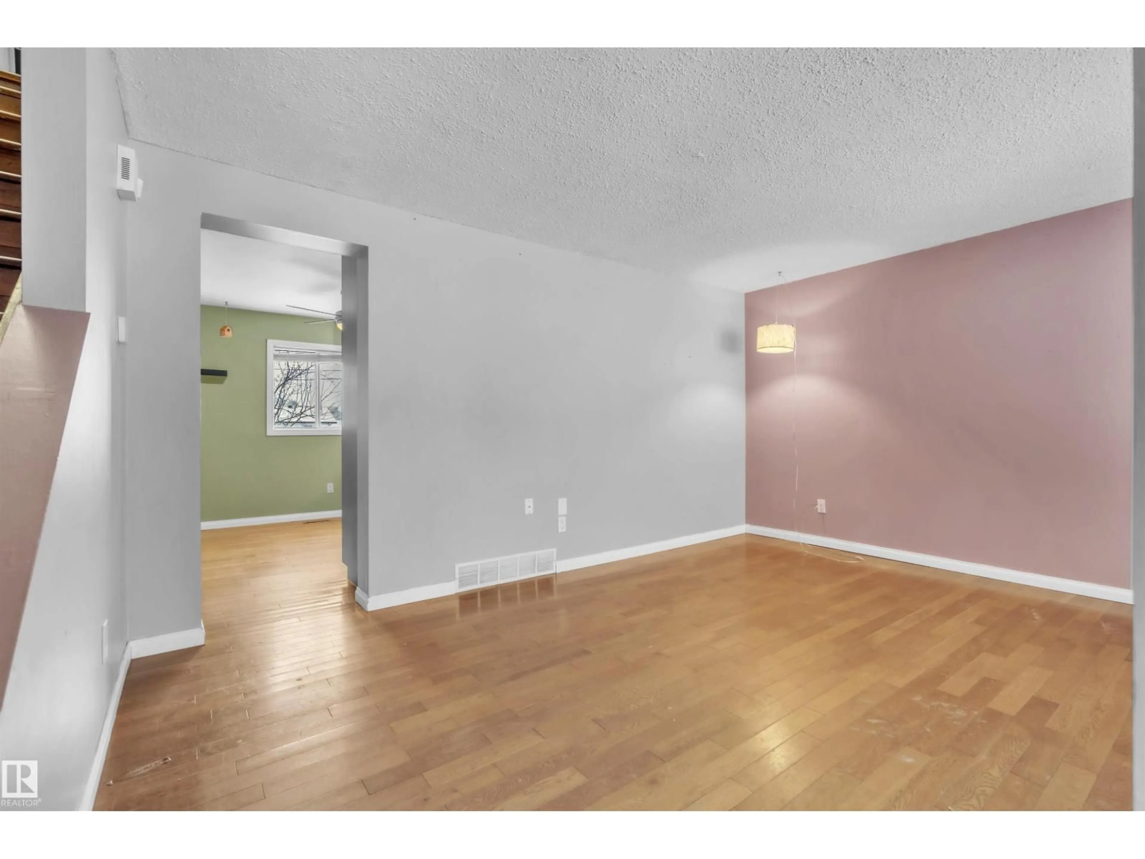 A pic of a room for 909 8 ST, Cold Lake Alberta T9M1H7