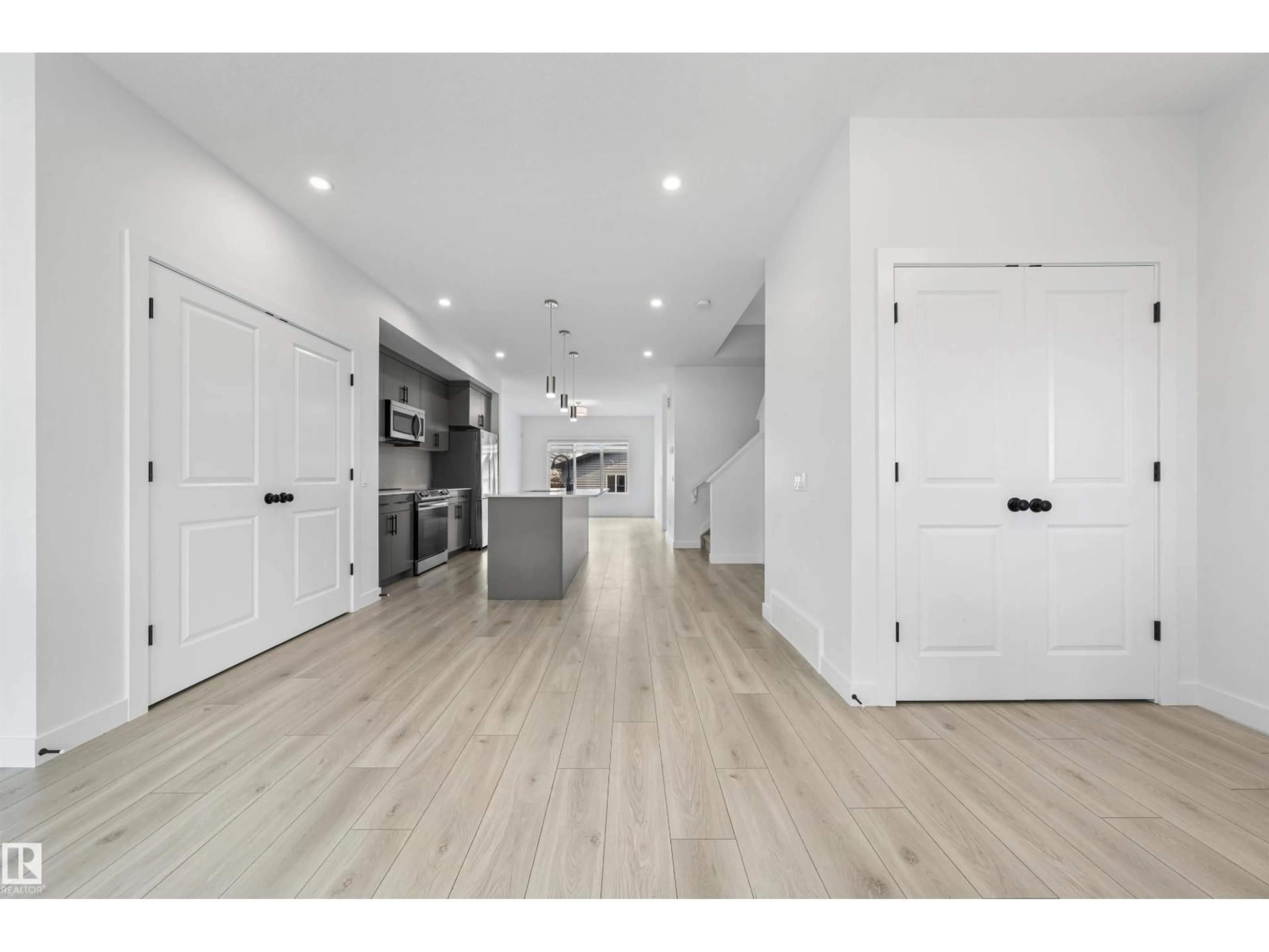 Indoor entryway for GR SW - 2953 COUGHLAN GREEN, Edmonton Alberta T6W3X6