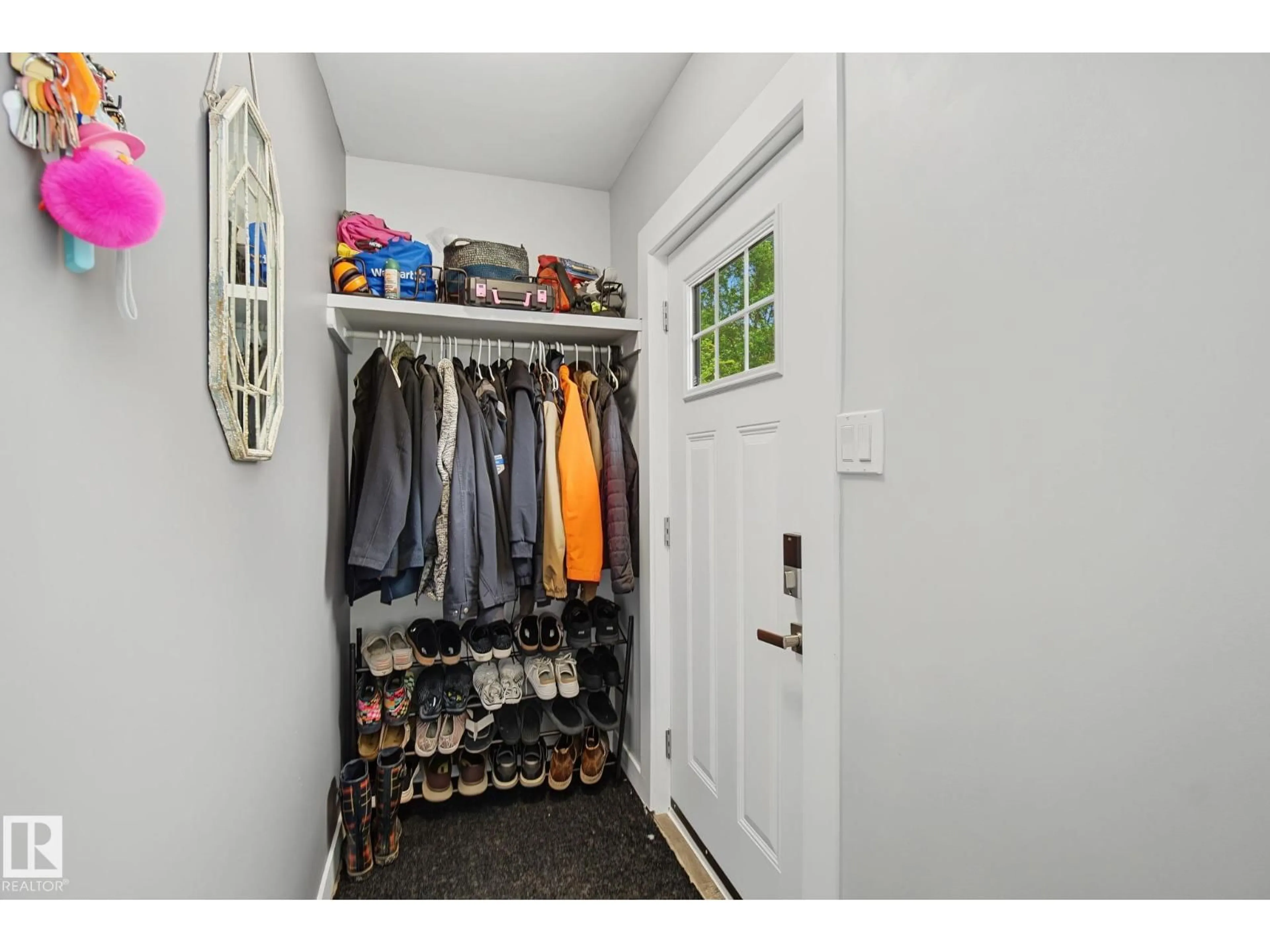 Indoor entryway for 3622 115 AV, Edmonton Alberta T5W0T9