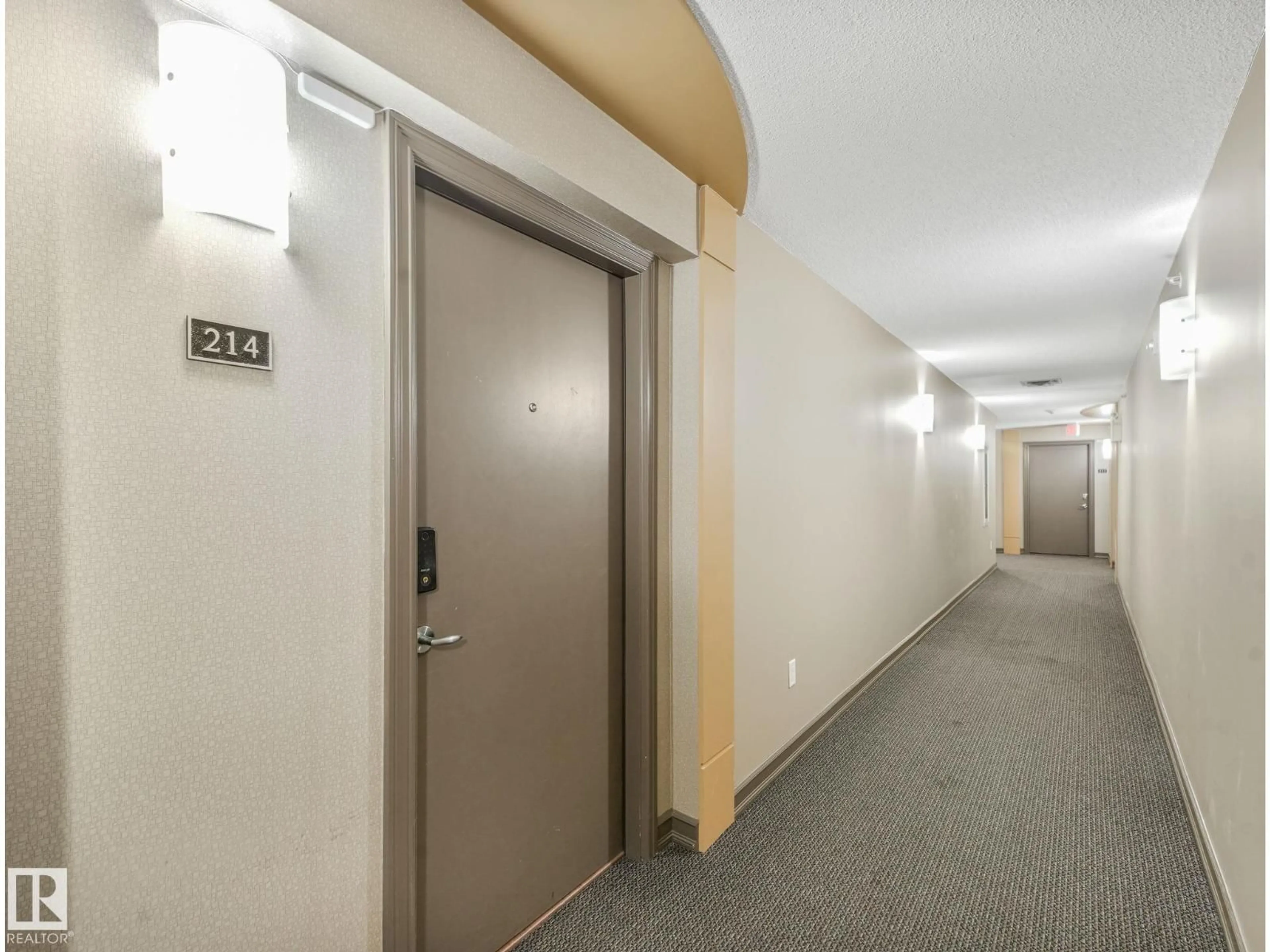 Indoor foyer for #214 - 2204 44 AV, Edmonton Alberta T6T0G5