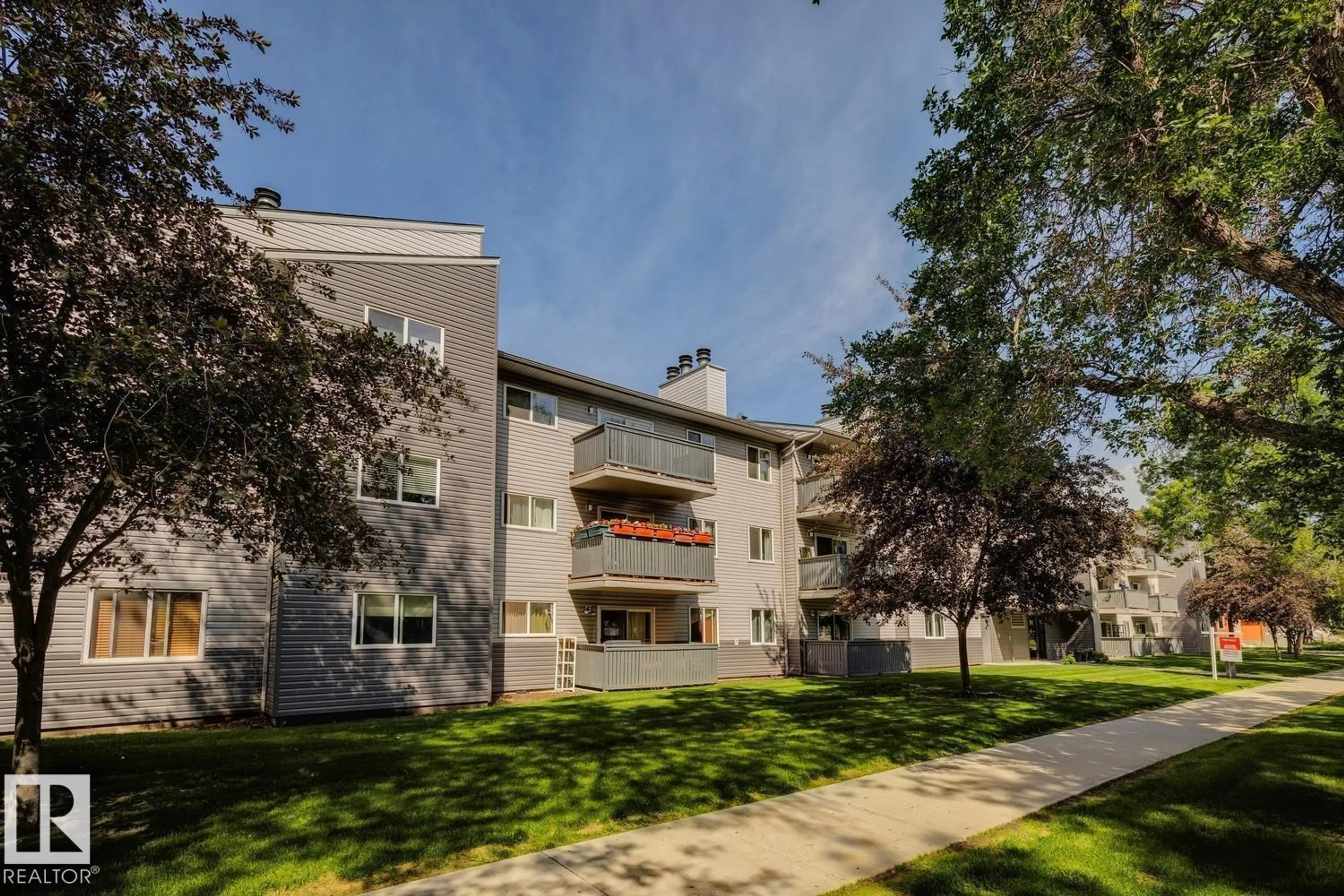 Unknown for 303 - 10838 108 ST NW, Edmonton Alberta T5H3A6