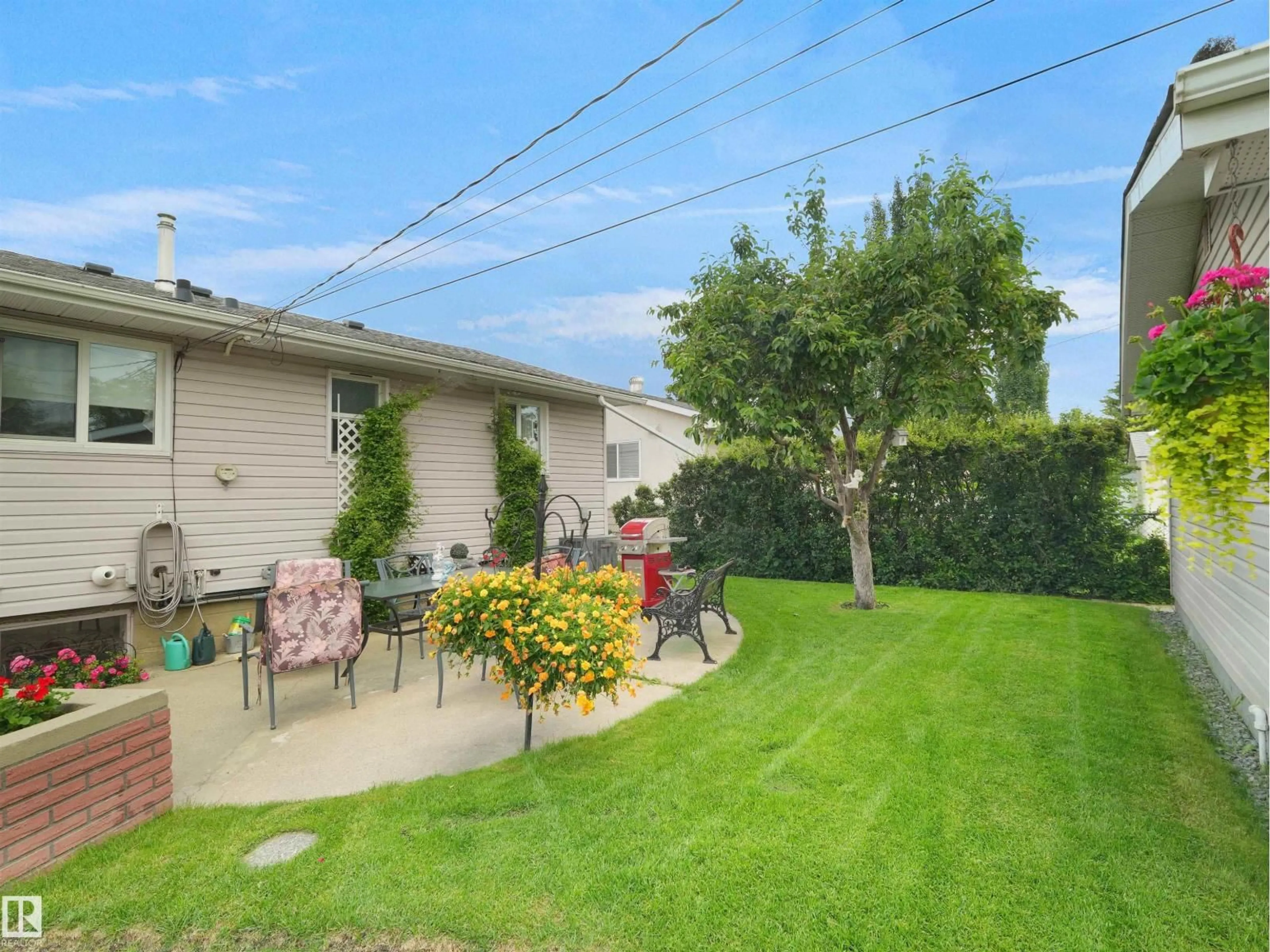 Patio, street for NW - 13615 136A AV, Edmonton Alberta T5L4B9