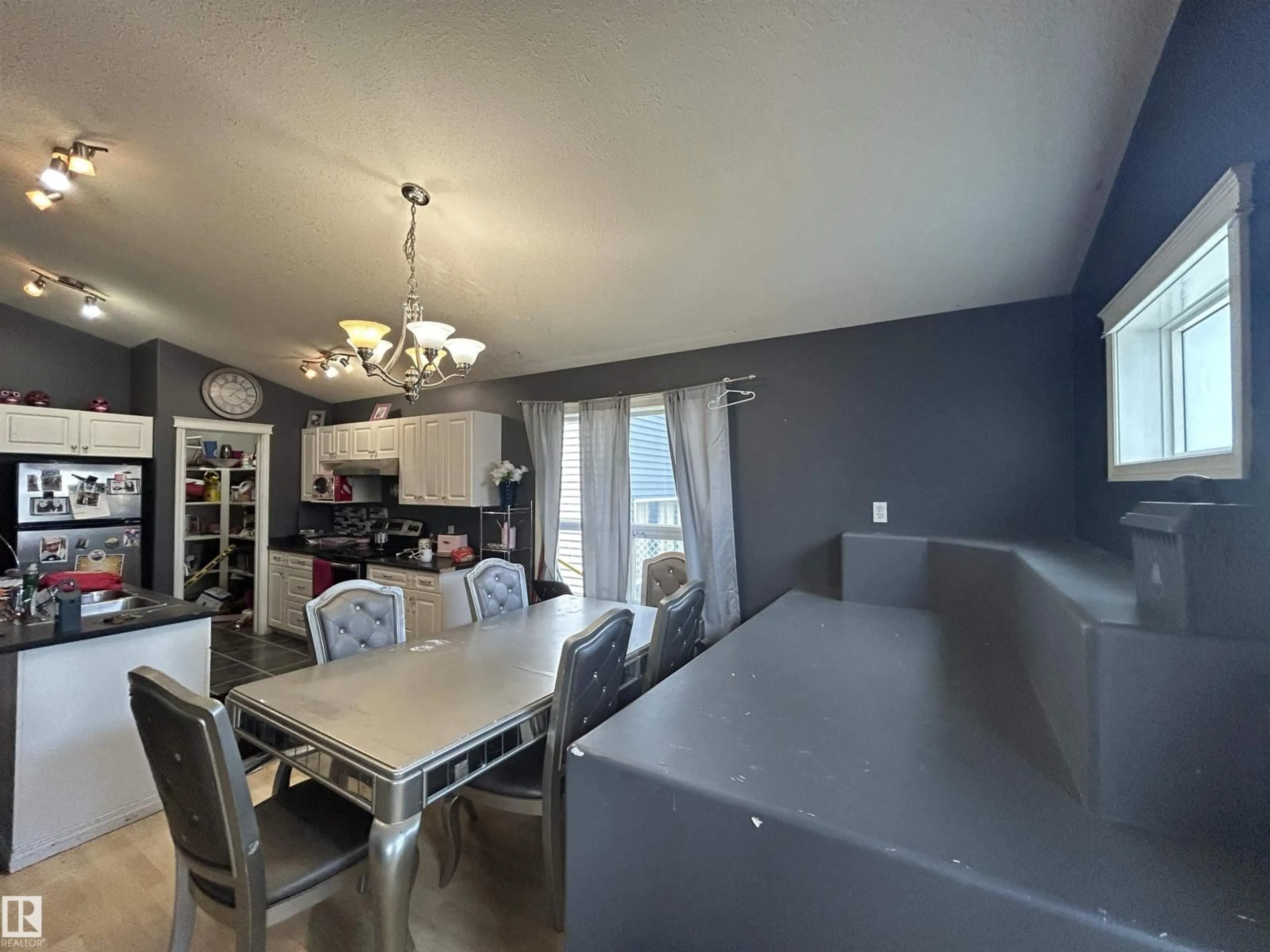 Dining room, unknown for 17 WILLOWBY CL, Stony Plain Alberta T7Z2W6