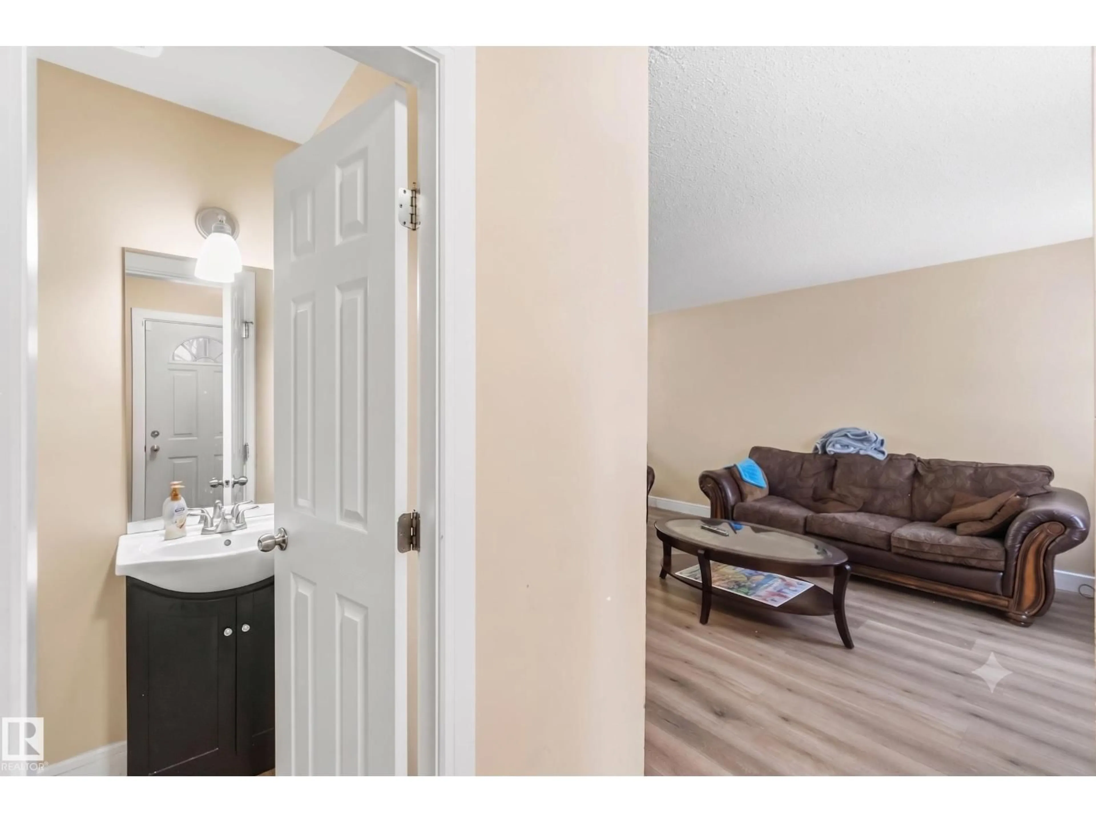 Unknown for NW - 17118 108 ST, Edmonton Alberta T5X3C6