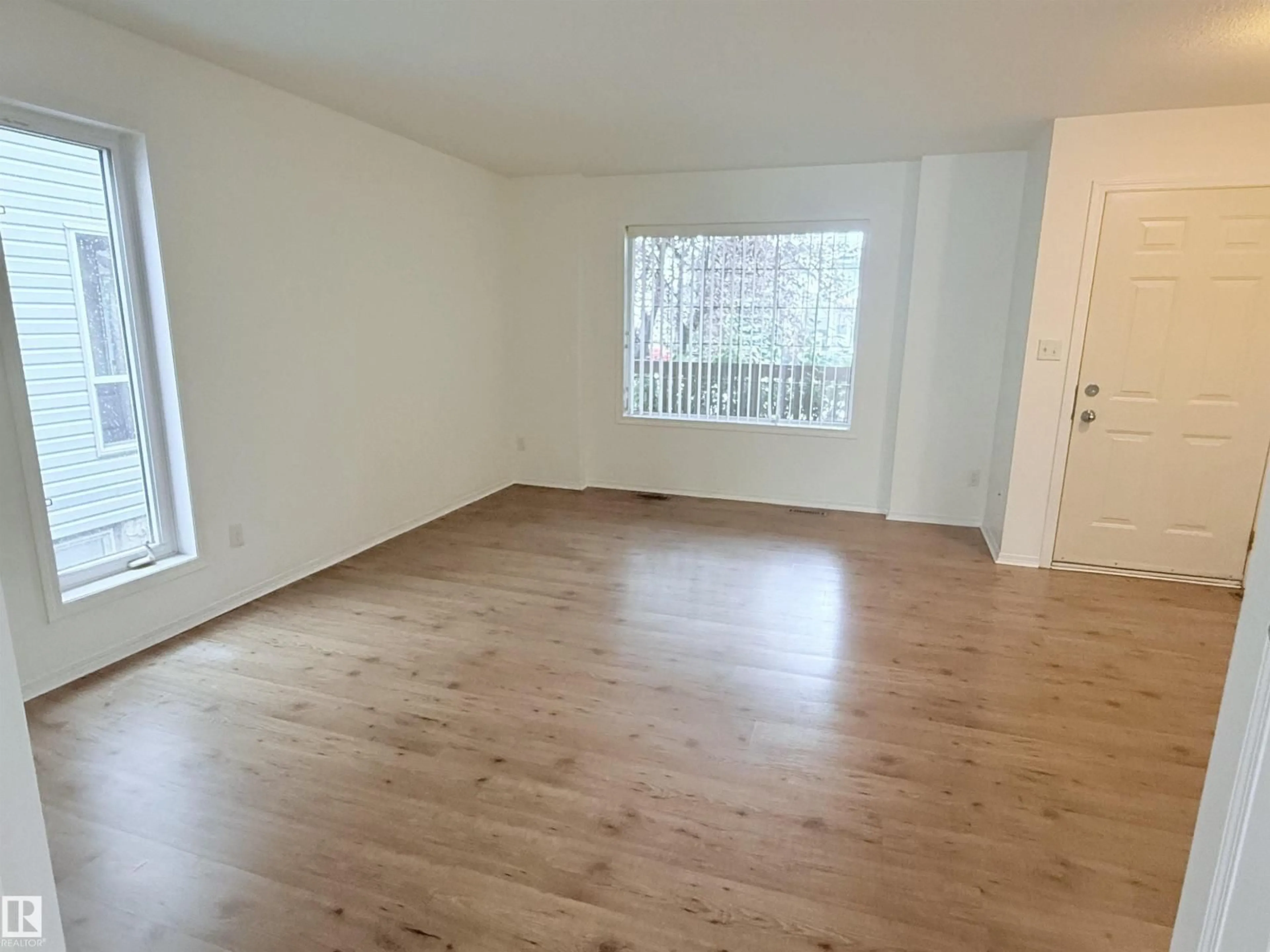 A pic of a room for 1920 37 AV, Edmonton Alberta T6T1S7