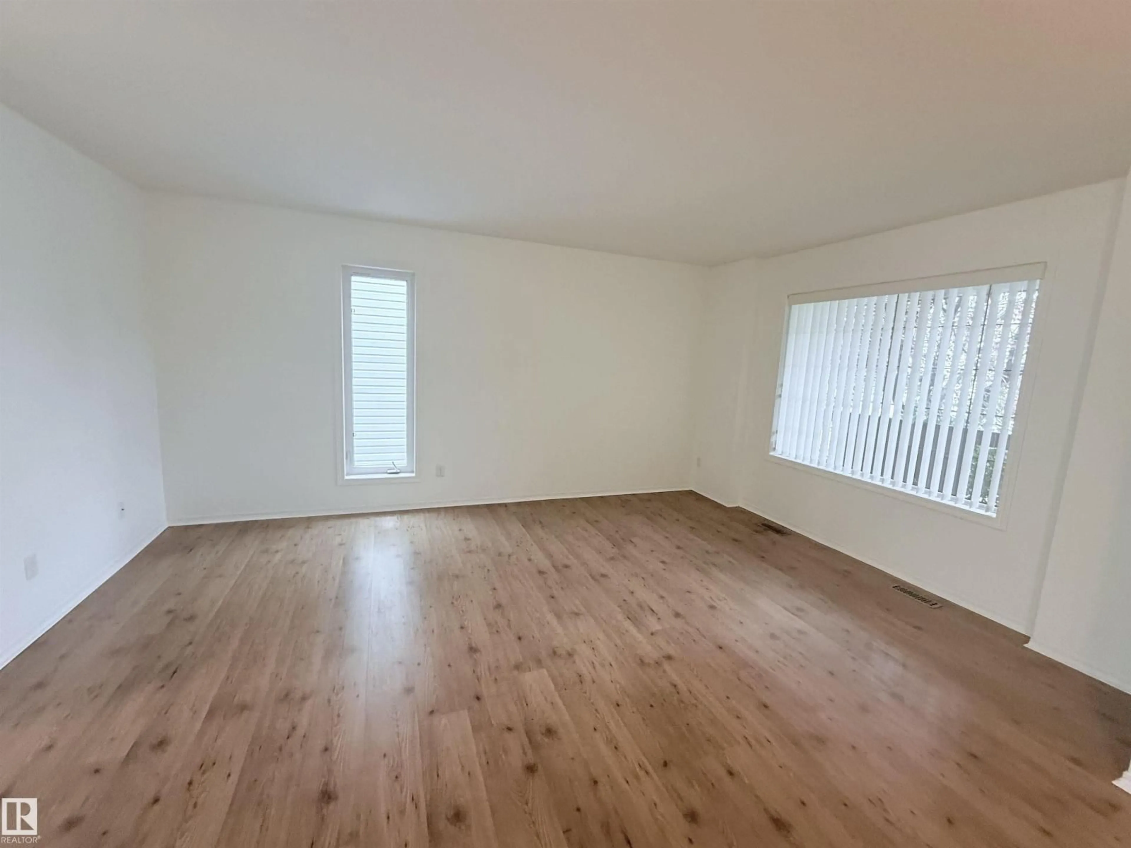 A pic of a room for 1920 37 AV, Edmonton Alberta T6T1S7