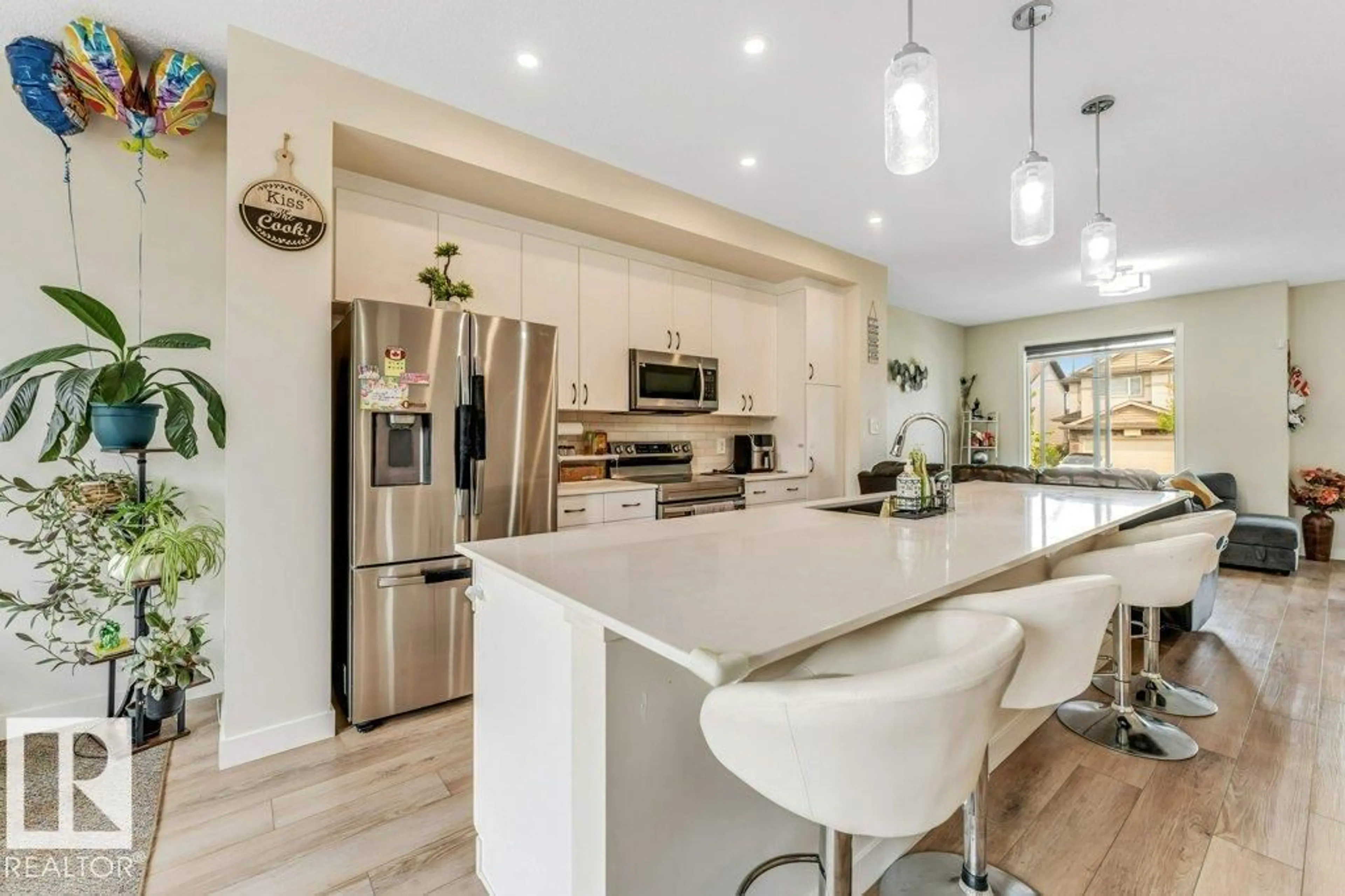 Open concept kitchen, unknown for 5315 22 AV, Edmonton Alberta T6X2H8