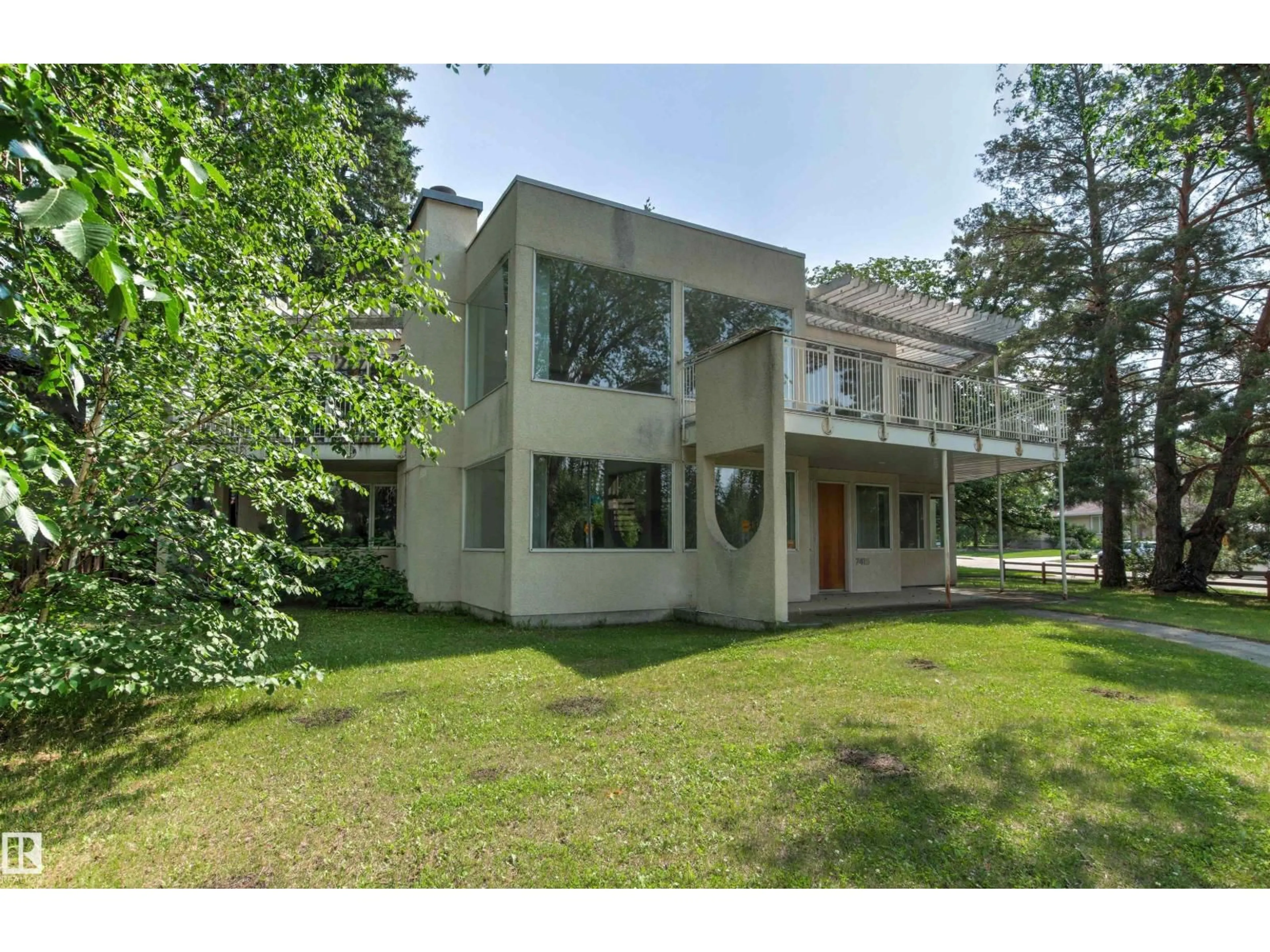 Unknown for 7415 SASKATCHEWAN DR, Edmonton Alberta T6G2A5