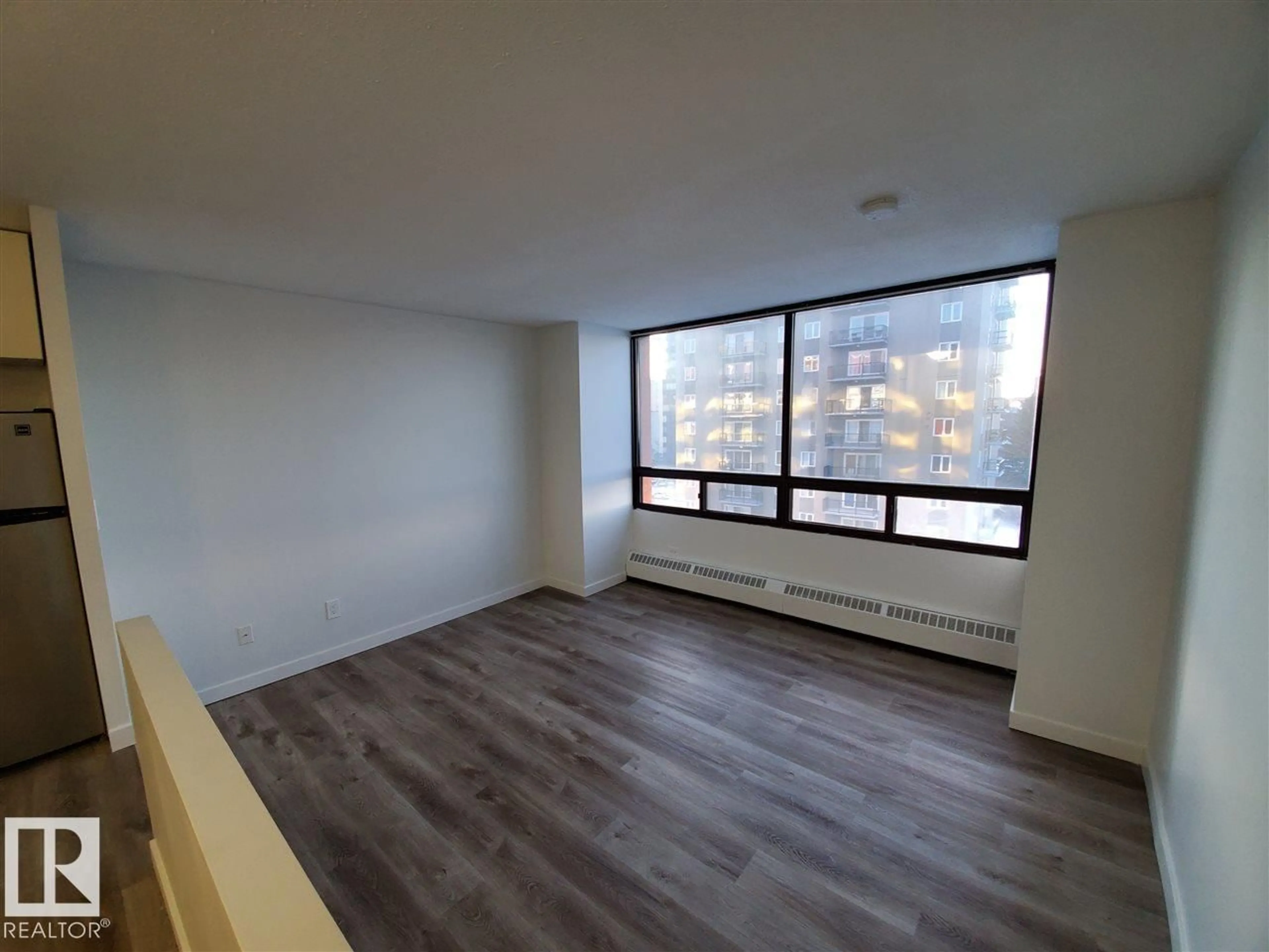 A pic of a room for 614 - 10160 114 ST, Edmonton Alberta T5K2L2
