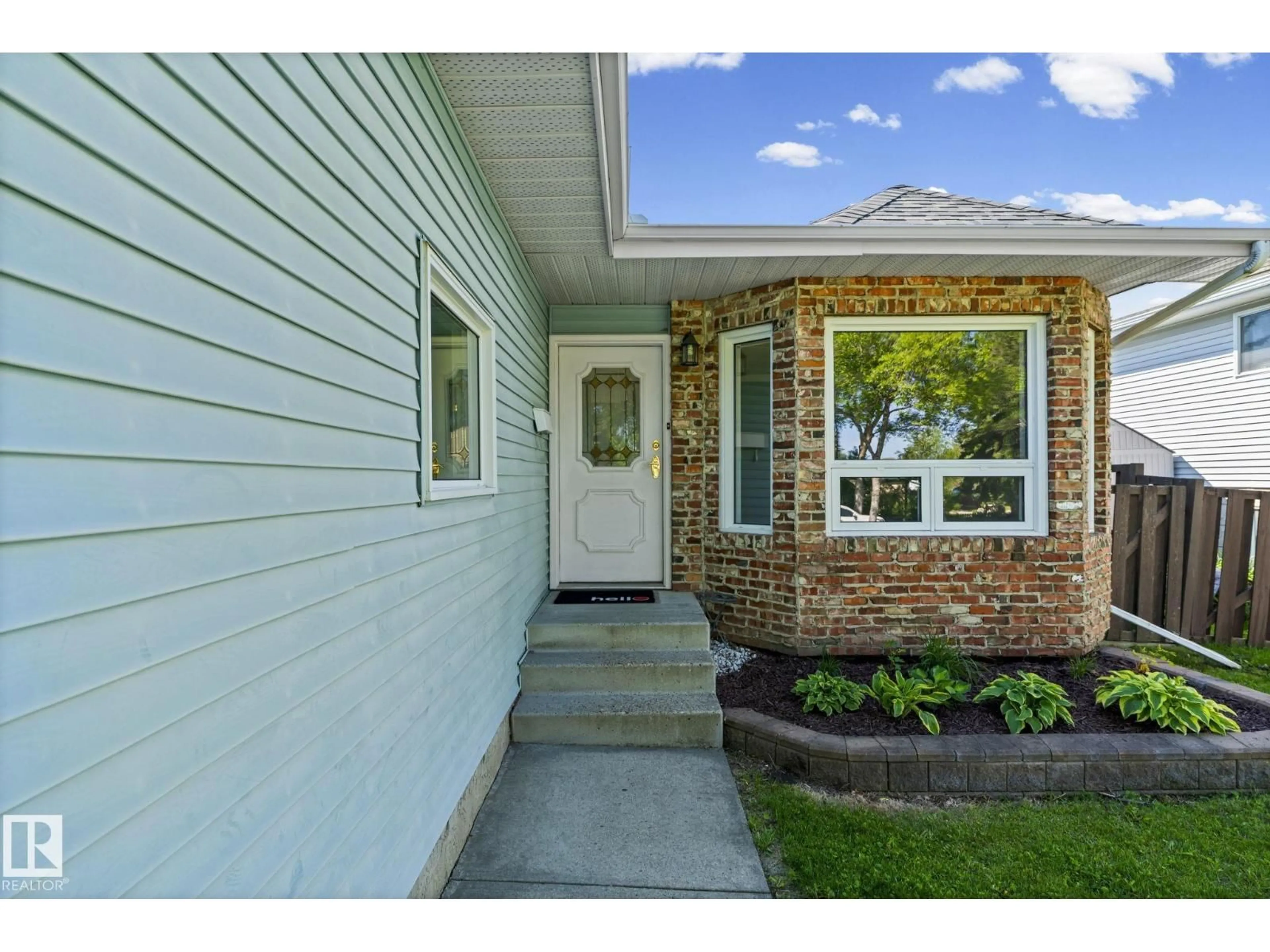 Unknown for 32 DANFORTH CR, St. Albert Alberta T8N4W9