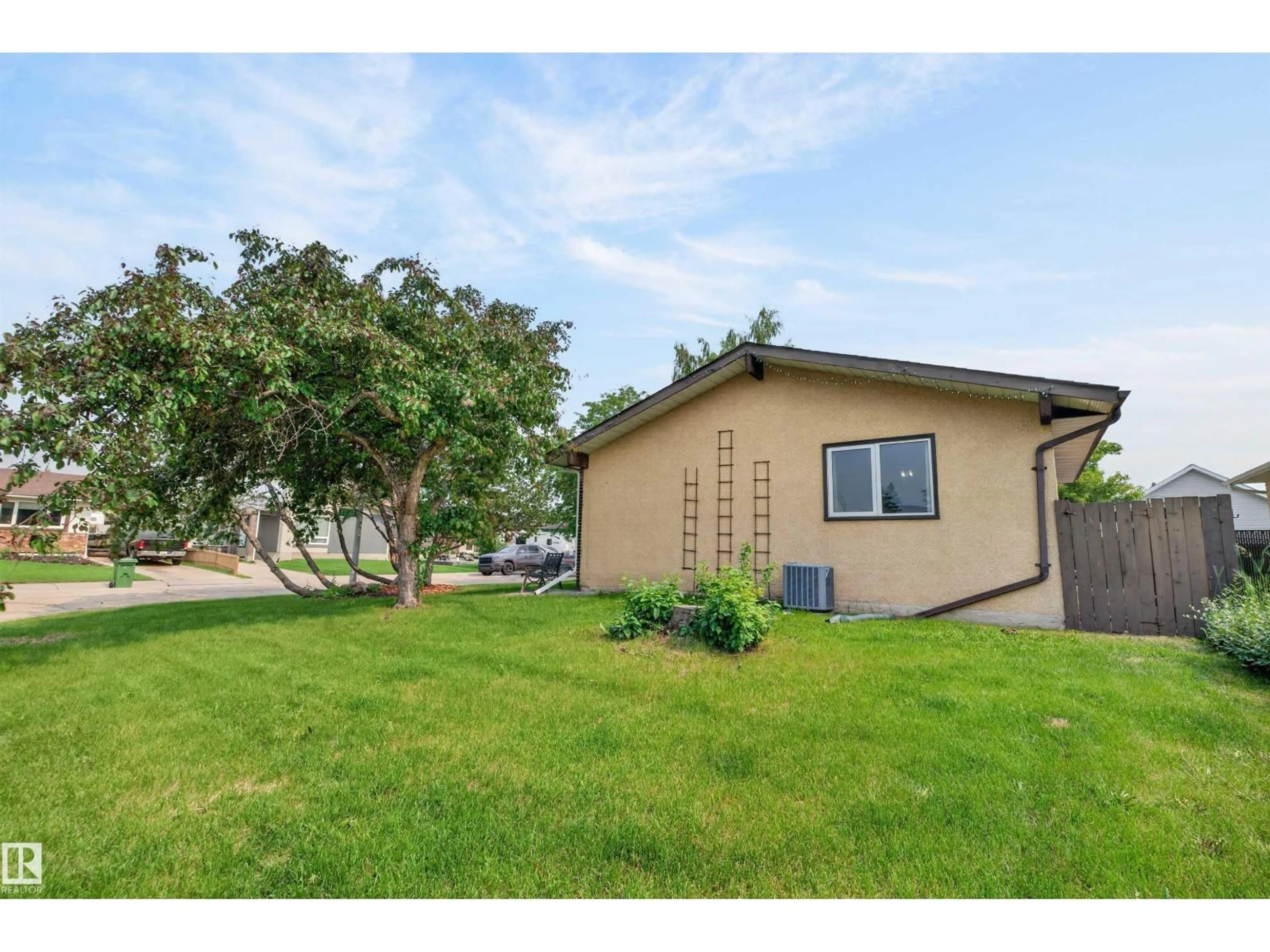 Unknown for 9410 80 ST, Fort Saskatchewan Alberta T8L3P8