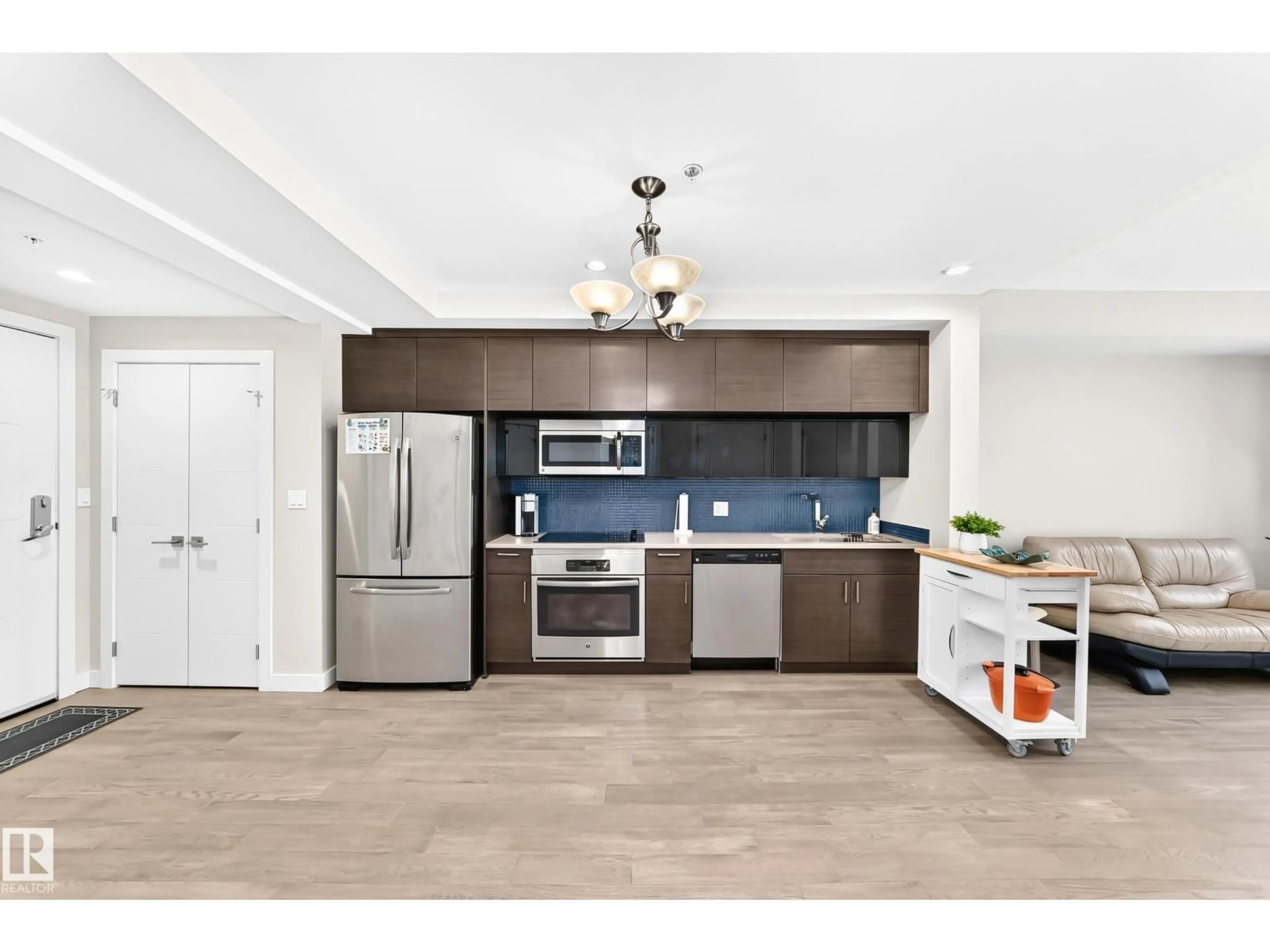 Open concept kitchen, ceramic/tile floor for #103 - 11710 87 AV, Edmonton Alberta T6G0Y3