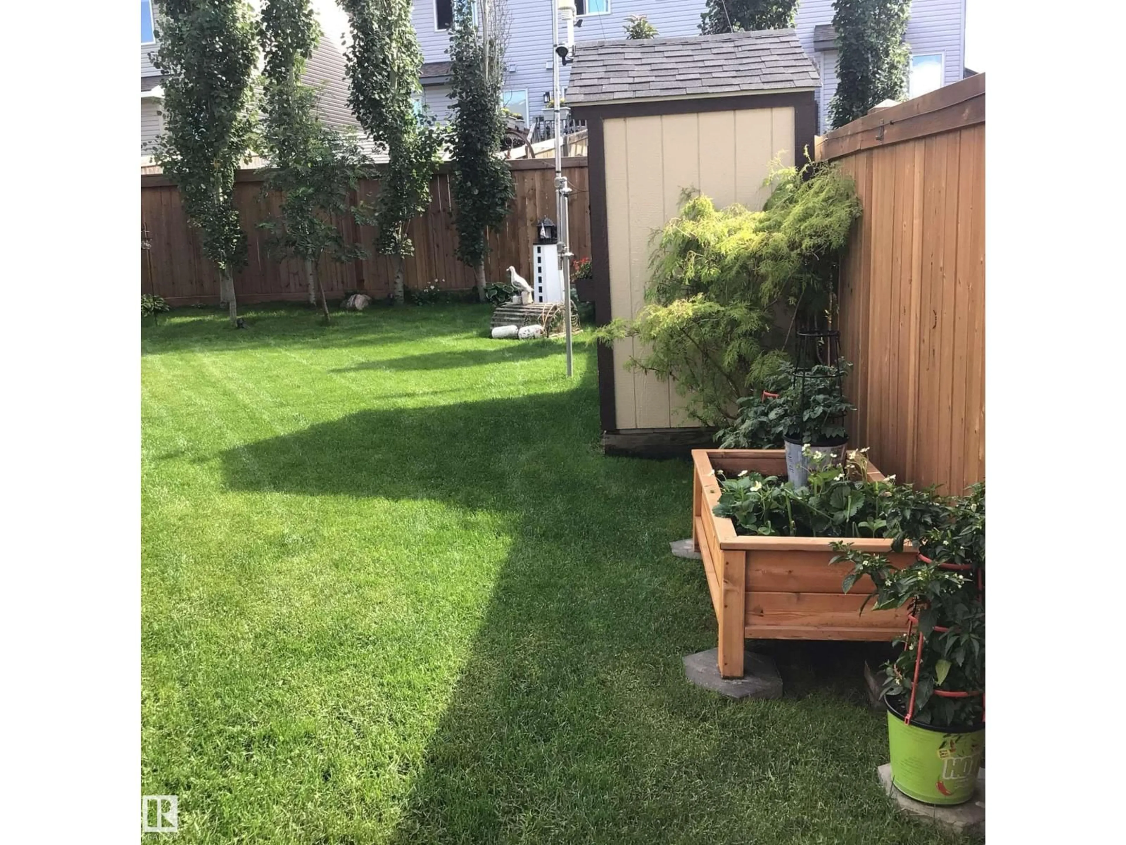 Patio, street for 145 SUMMERSTONE LN, Sherwood Park Alberta T8H0Y4