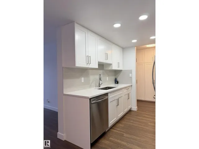 #103 - 10511 19 AV, Edmonton 5