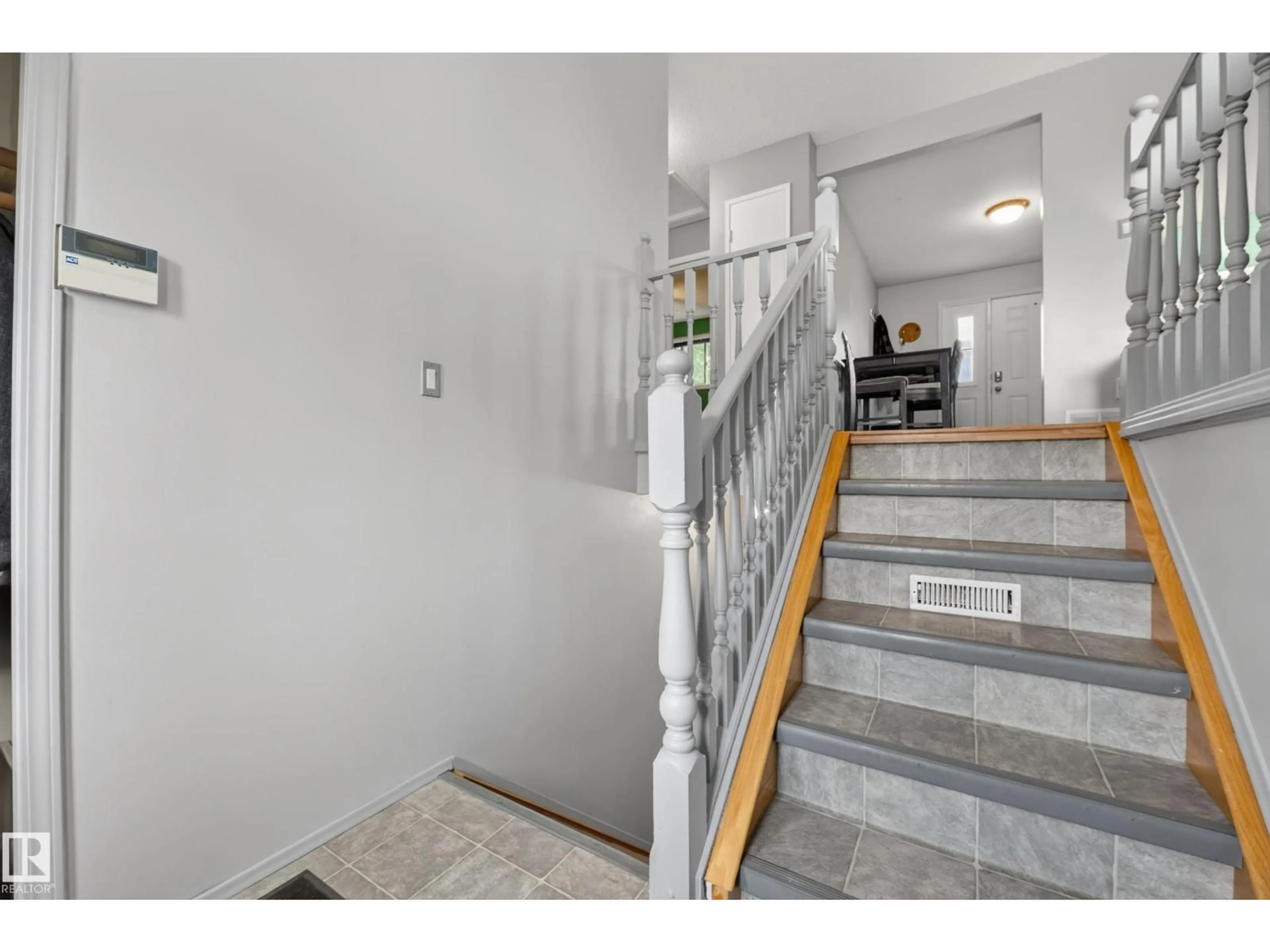 Stairs for 2027 38 ST, Edmonton Alberta T6L3G9