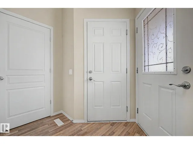 19039 47 AV, Edmonton 3