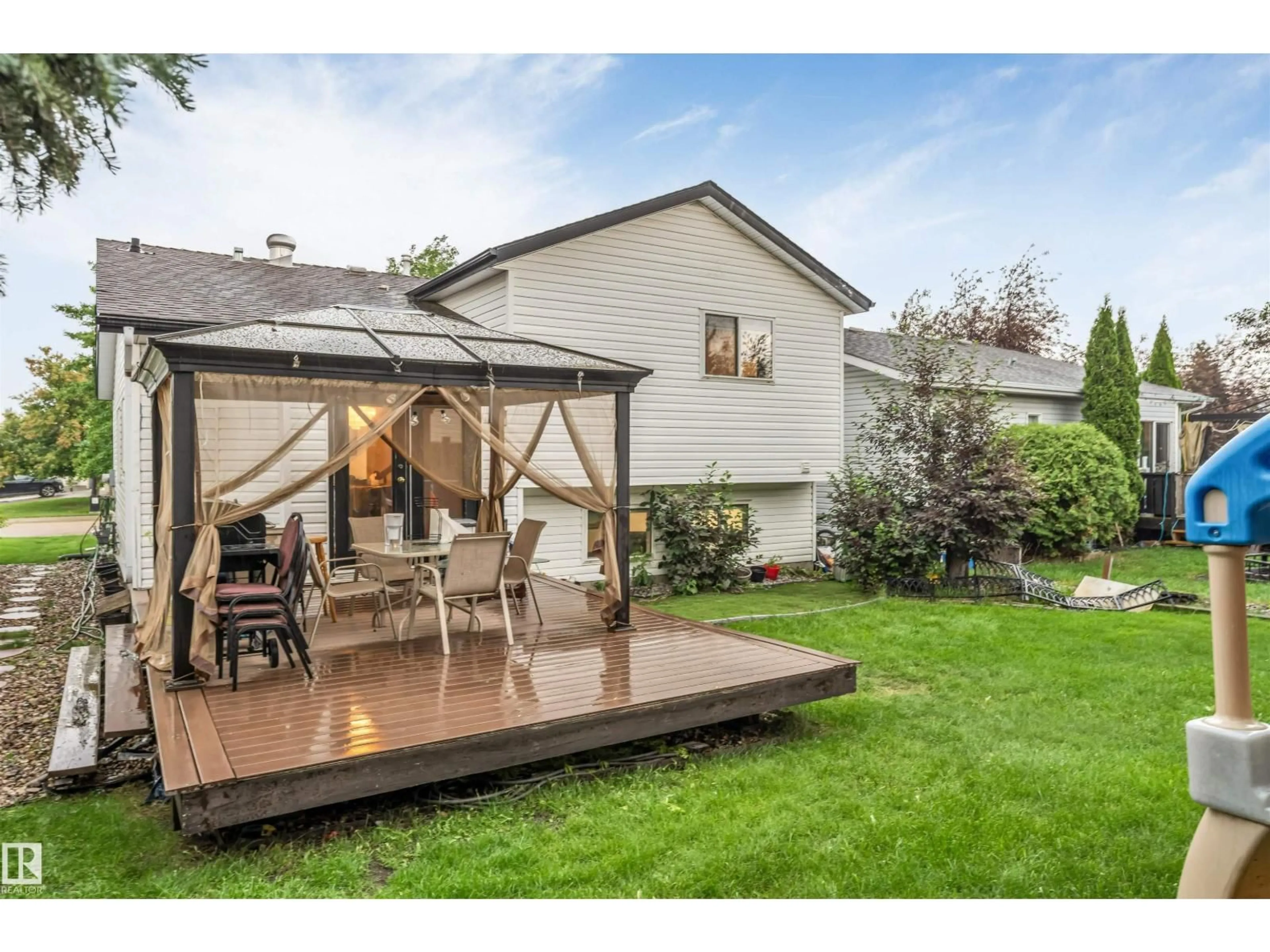 Patio, unknown for 312 BERINGER CR, Edmonton Alberta T5T6B6