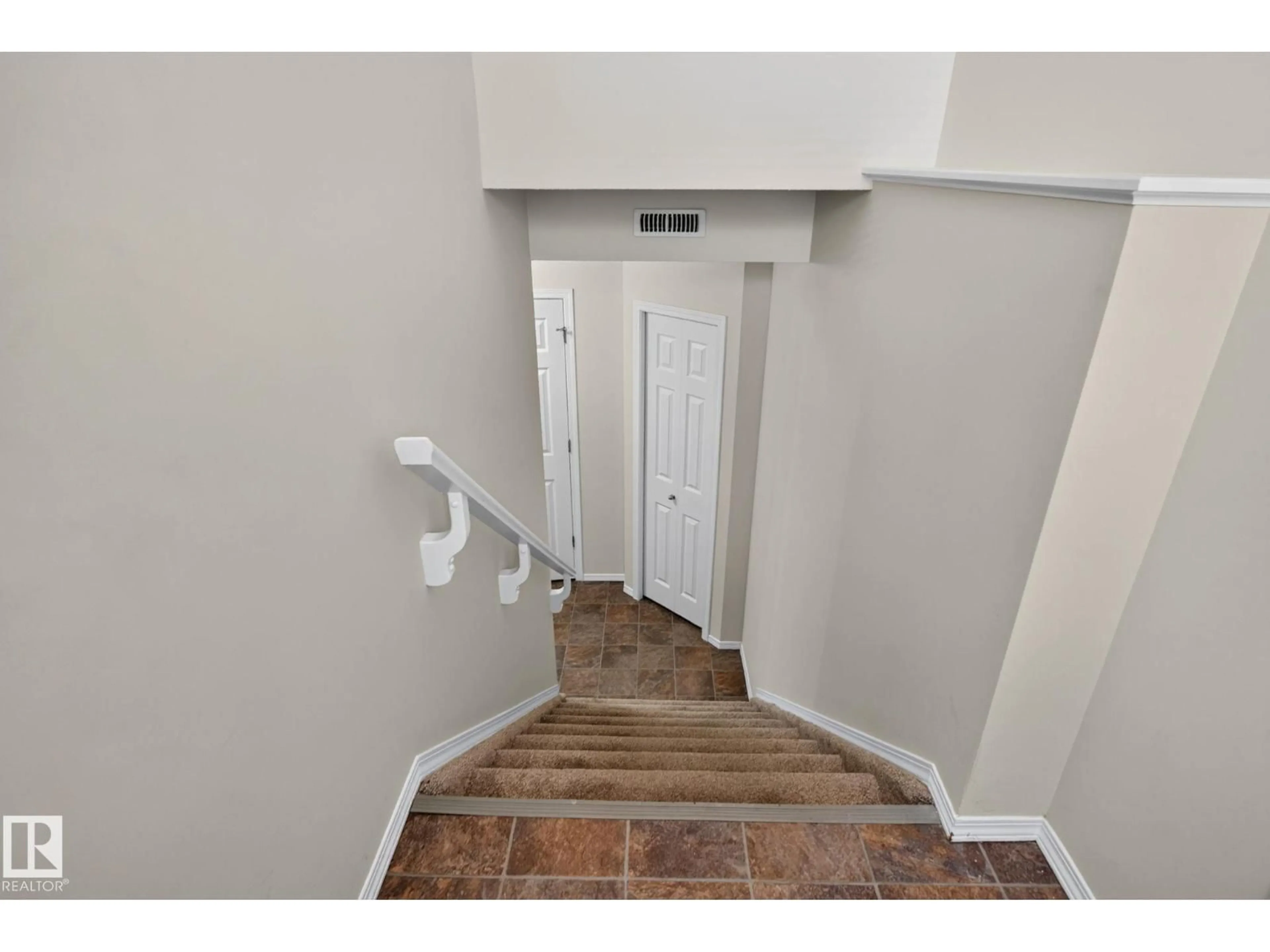 Indoor entryway for #18 - 6520 2 AV SW, Edmonton Alberta T6X1S4