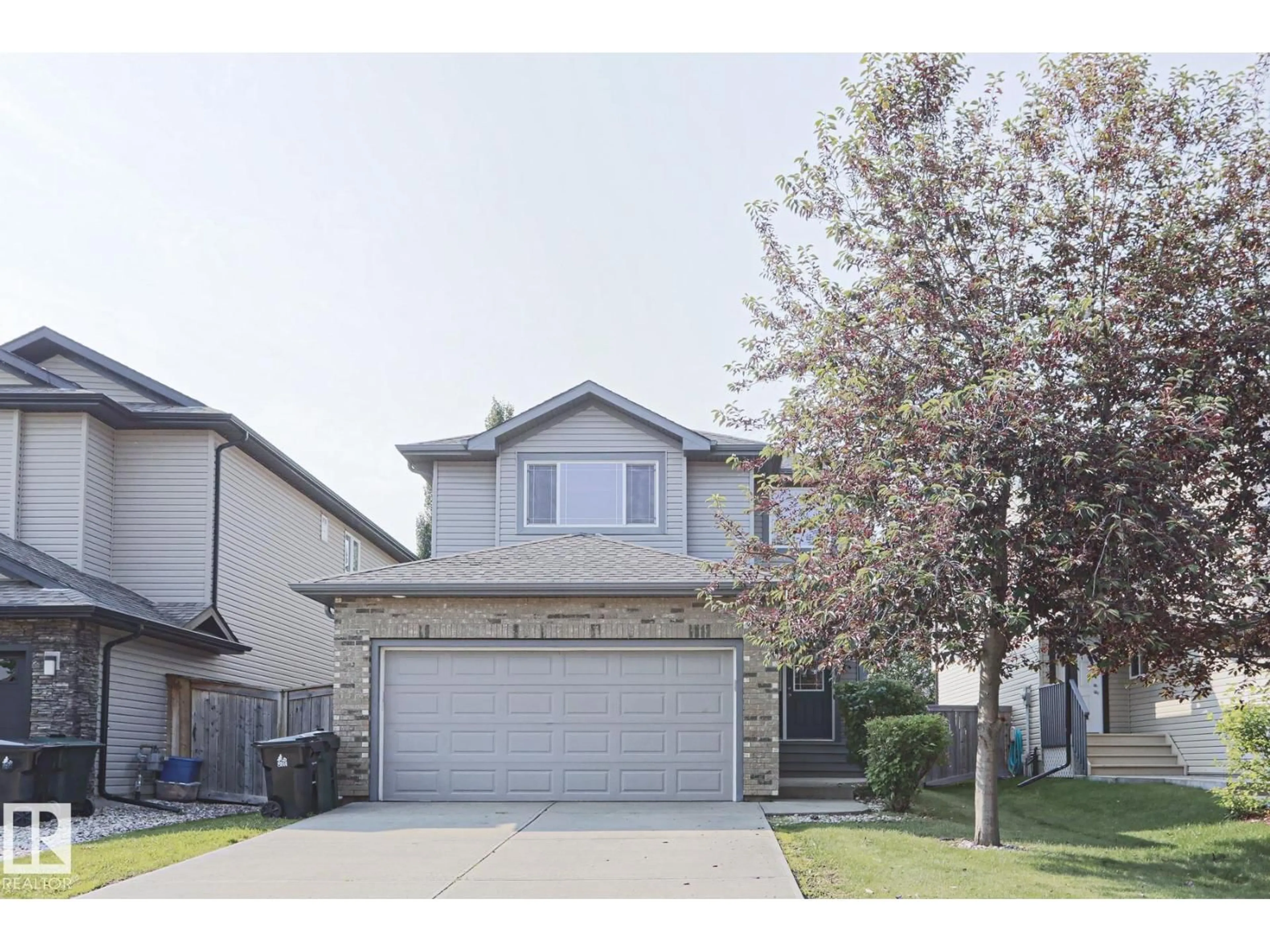 Home with vinyl exterior material, street for 45 ASHTON, Spruce Grove Alberta T7X0H9