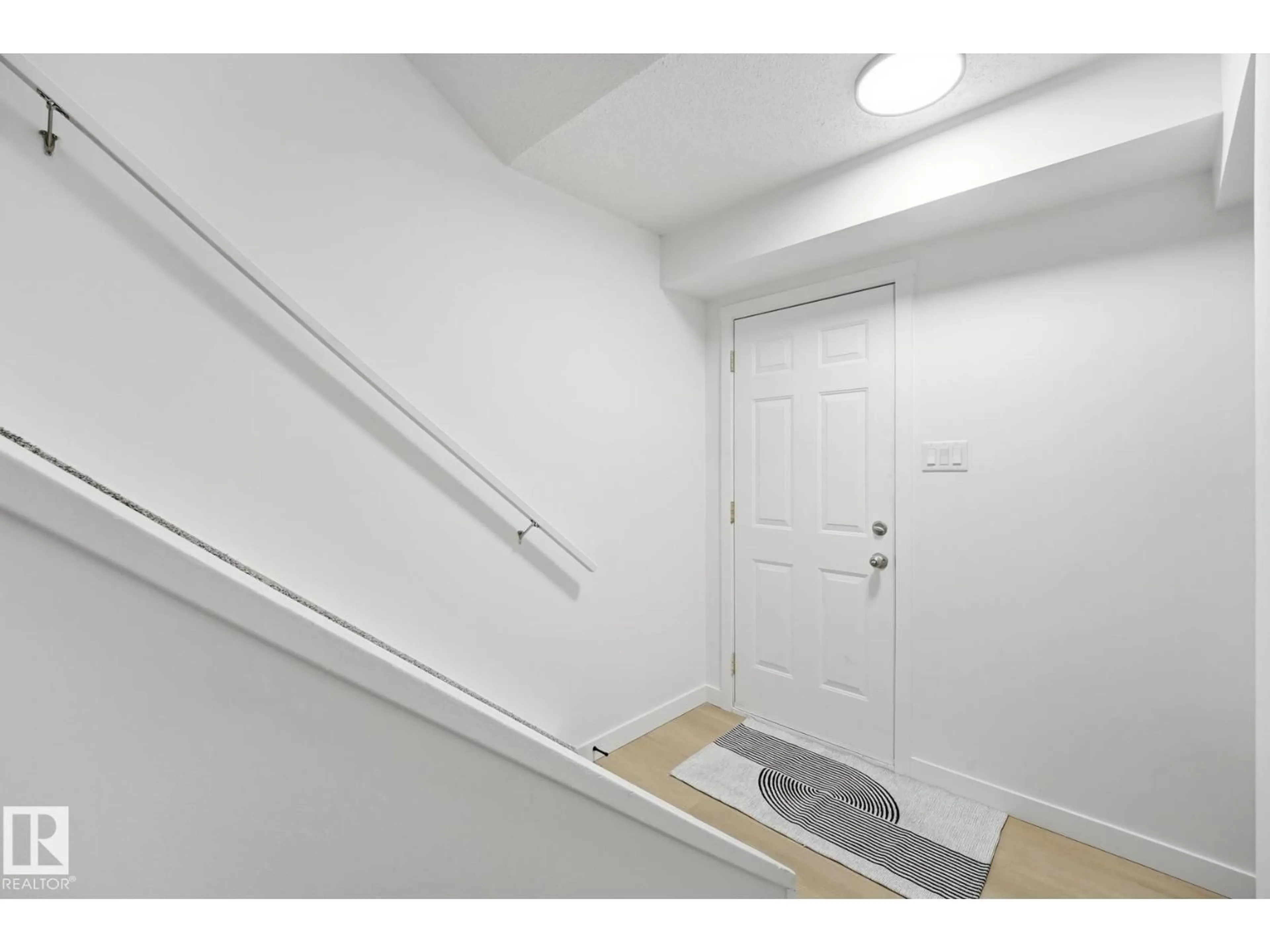 Unknown for NW - 21 LAKEWOOD VG, Edmonton Alberta T6K2B3