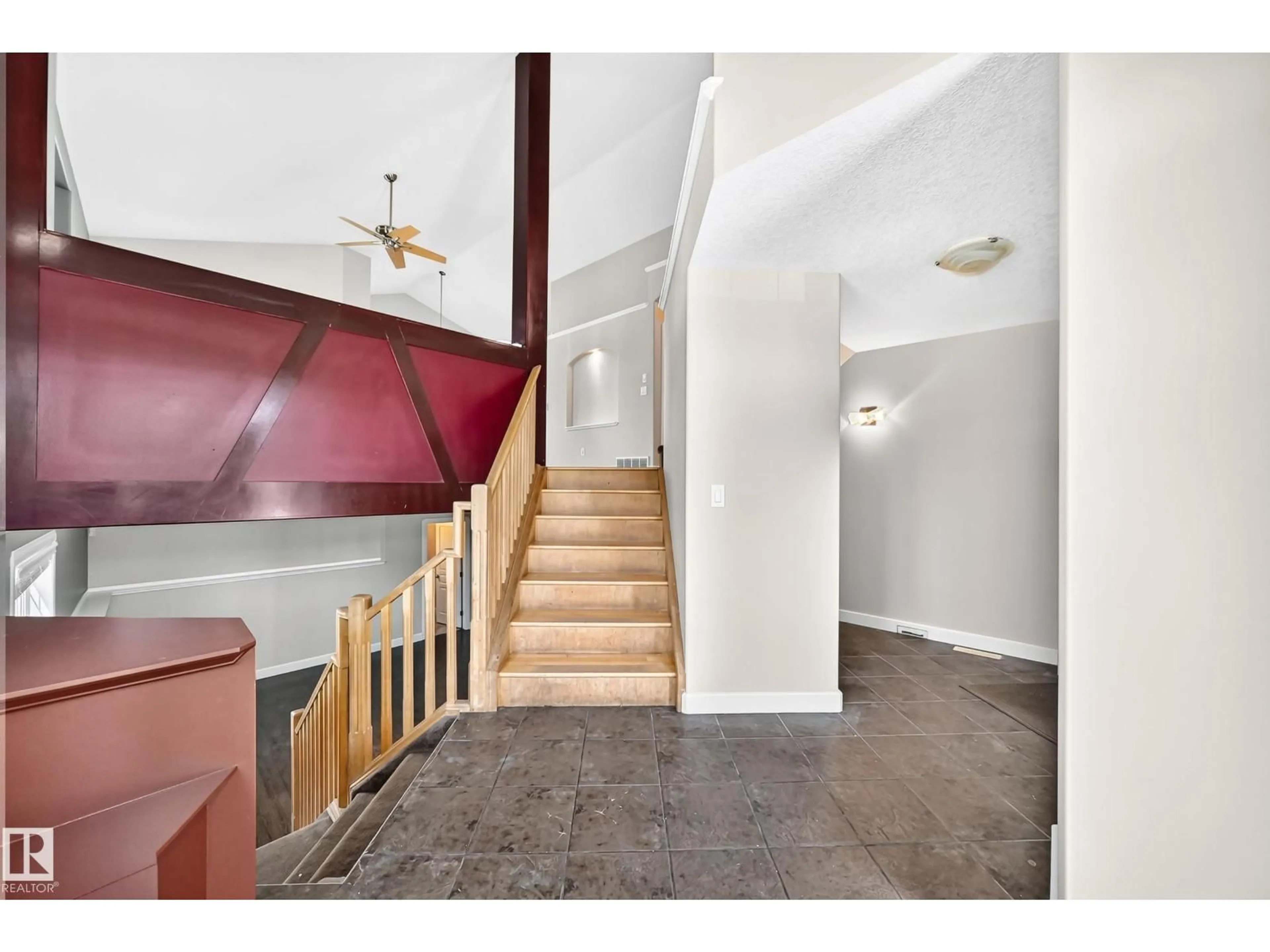 Indoor foyer for 2984 MCPHADDEN WY, Edmonton Alberta T6W1P8