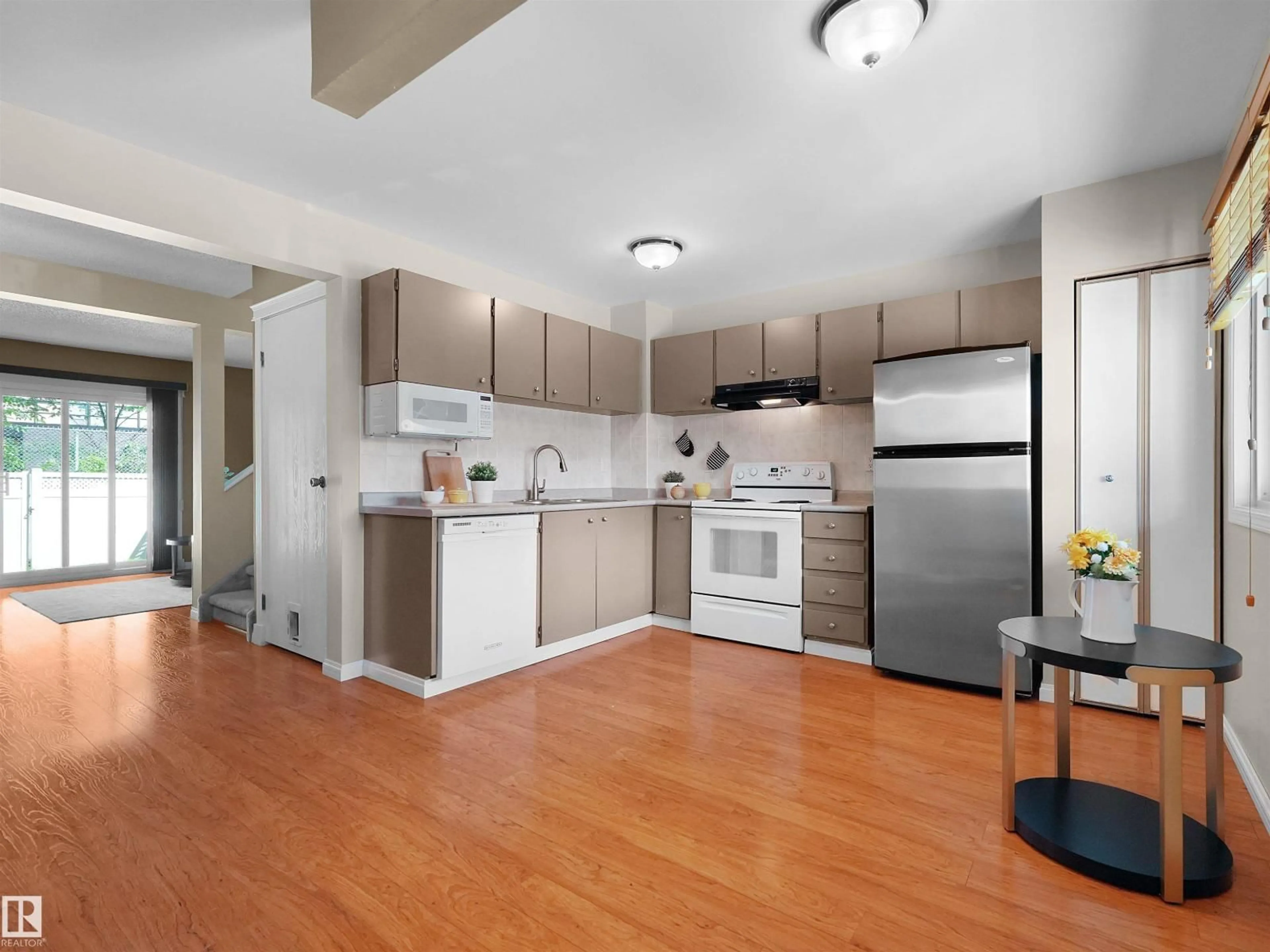 Unknown for 16 13833 30 ST, Edmonton Alberta T5Y2B2