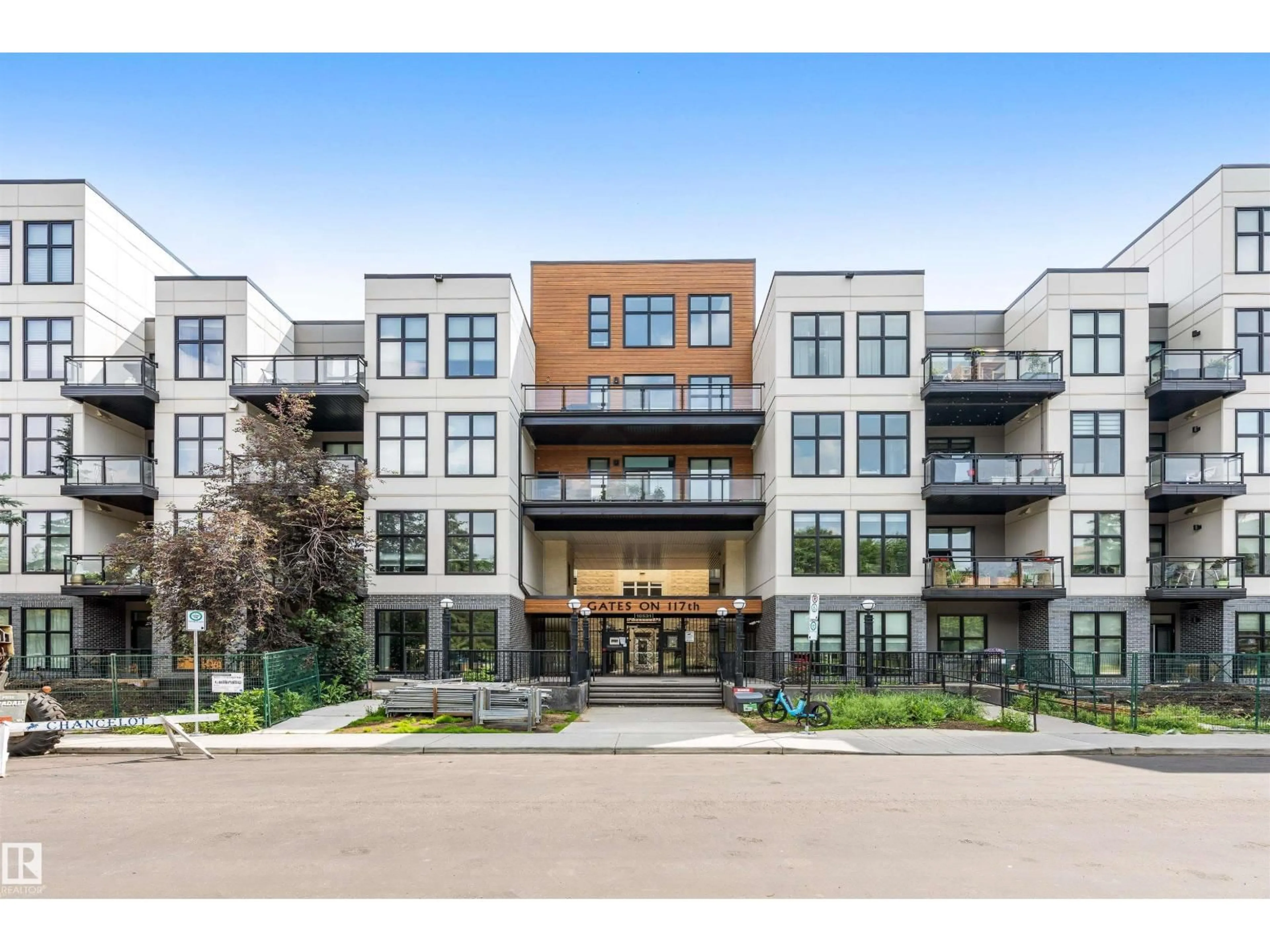 Unknown for 105 - 10531 117 ST, Edmonton Alberta T5H0A8
