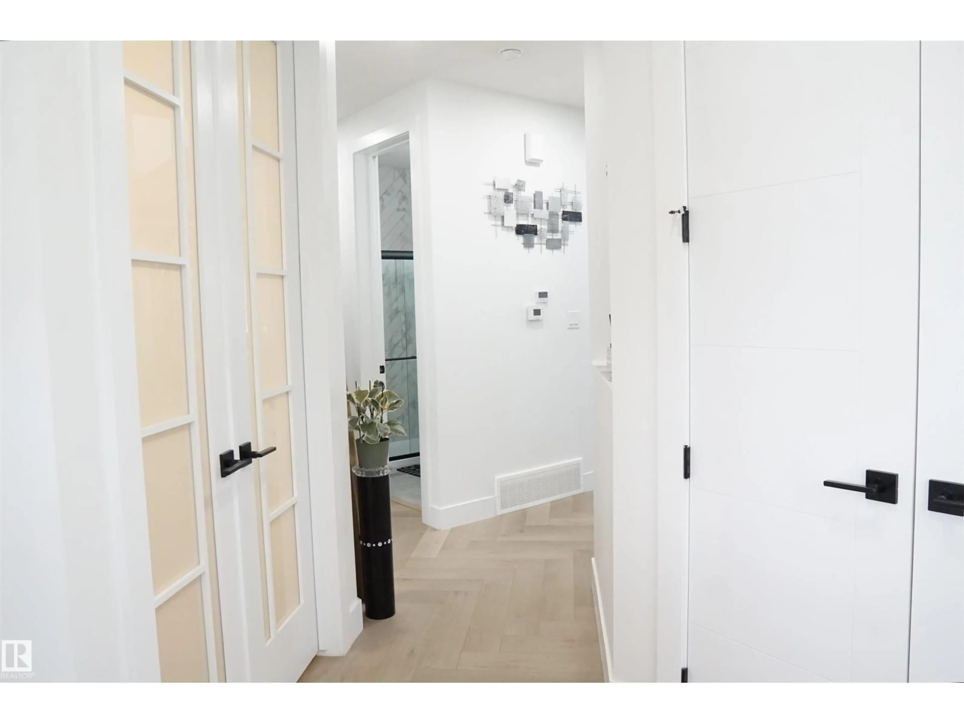 Indoor entryway for NW - 17703 74 ST, Edmonton Alberta T5Z0V9