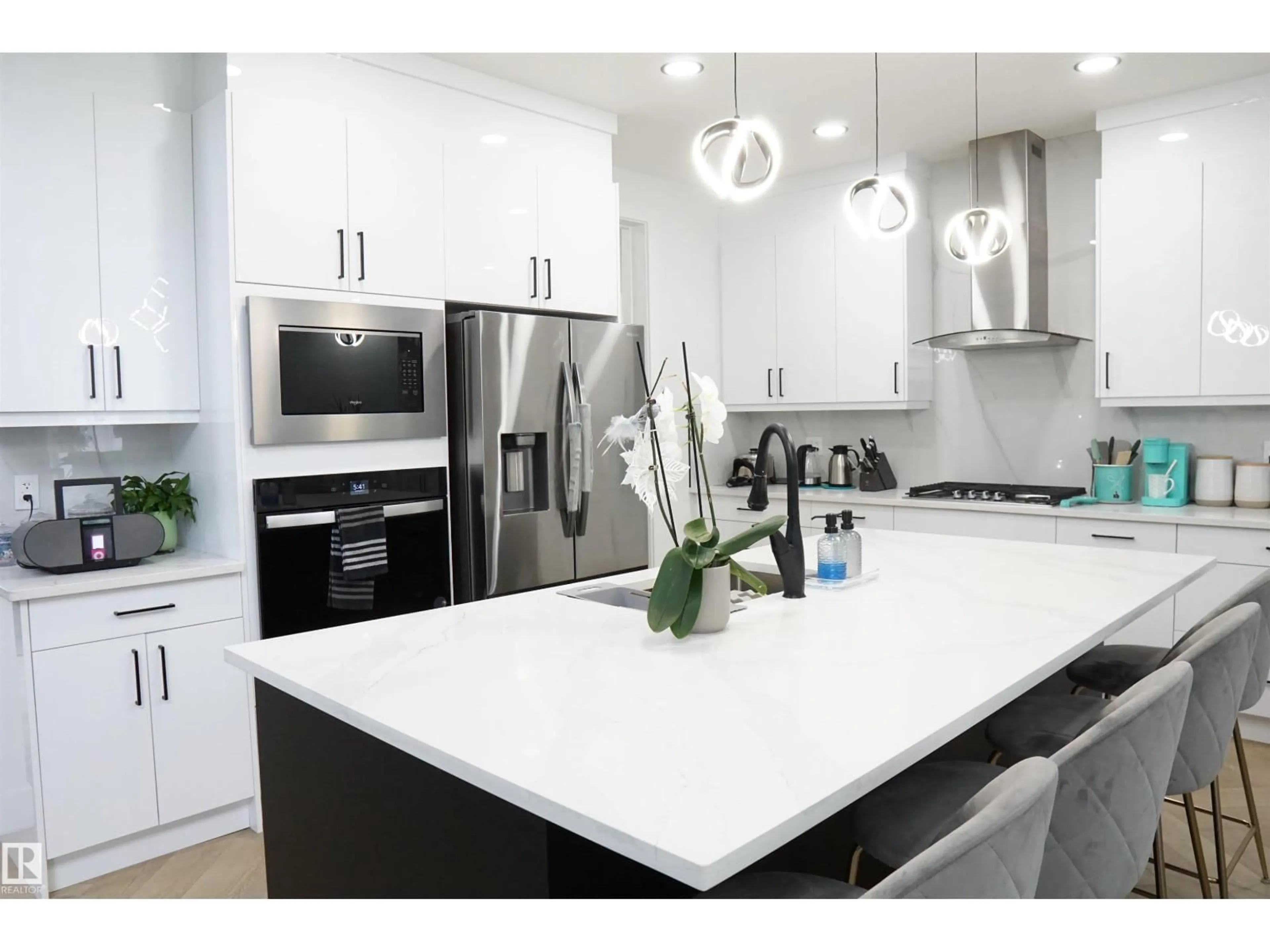 Contemporary kitchen, ceramic/tile floor for NW - 17703 74 ST, Edmonton Alberta T5Z0V9