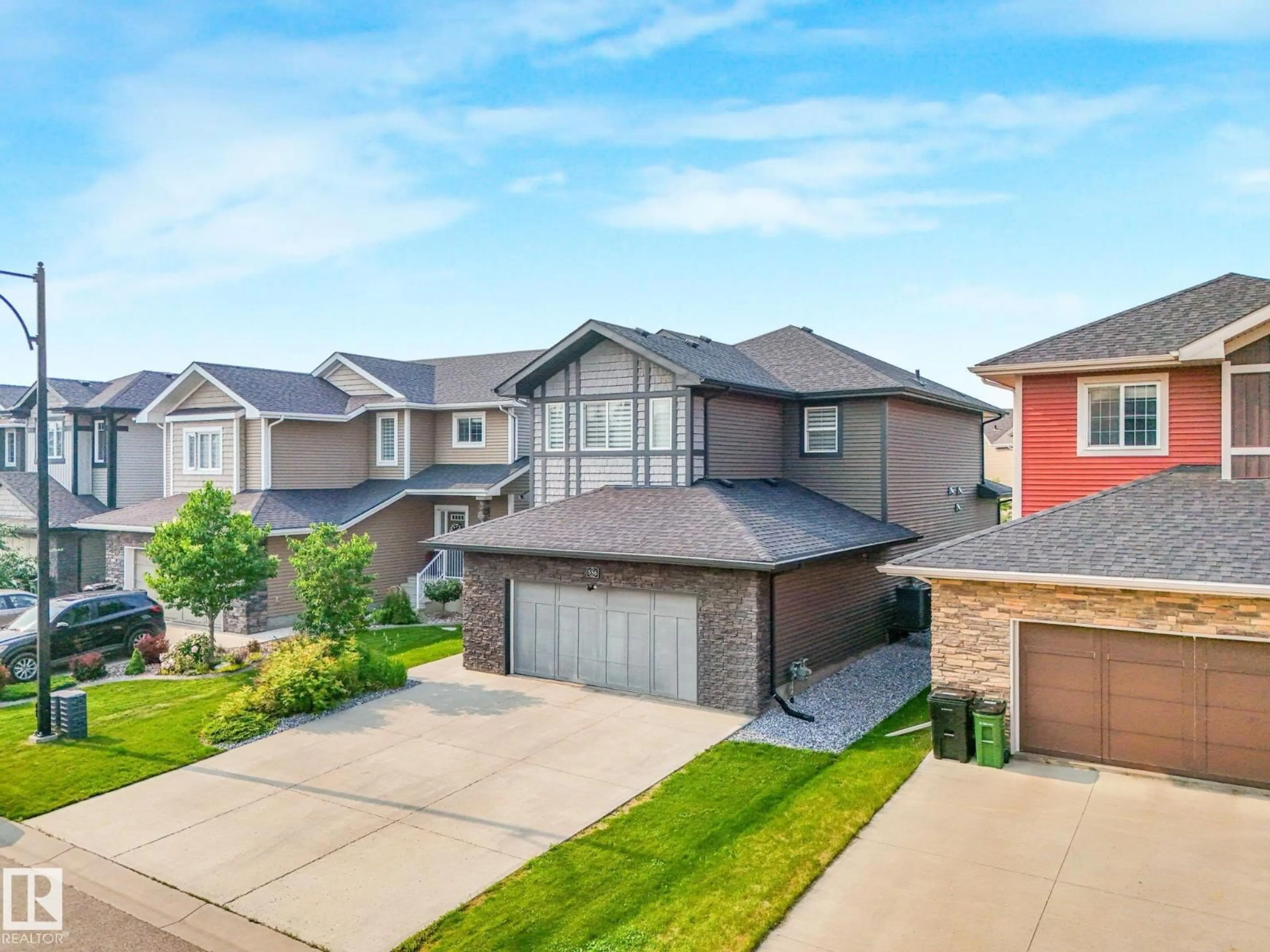 A pic from outside/outdoor area/front of a property/back of a property/a pic from drone, street for 556 MERLIN LANDING LD, Edmonton Alberta T5S0L9