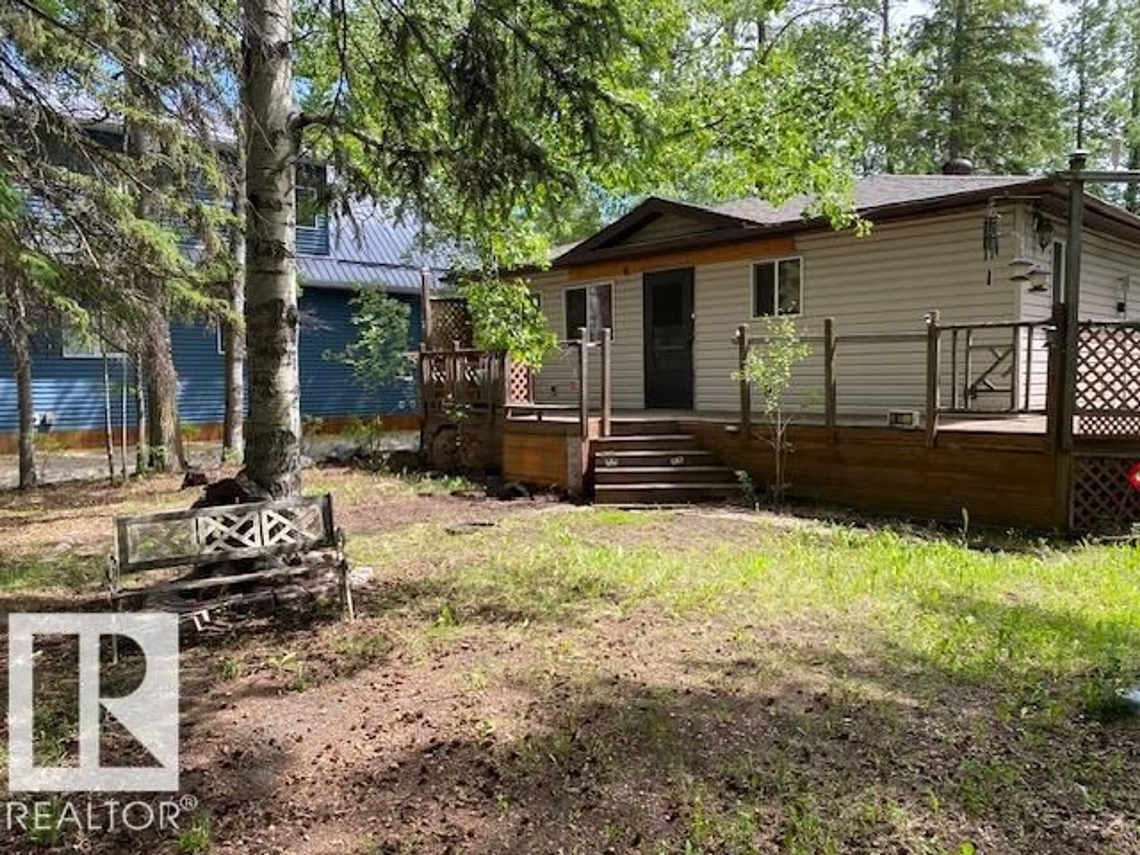 Unknown for 813 8 ST, Rural Lac Ste. Anne County Alberta T0E0A2