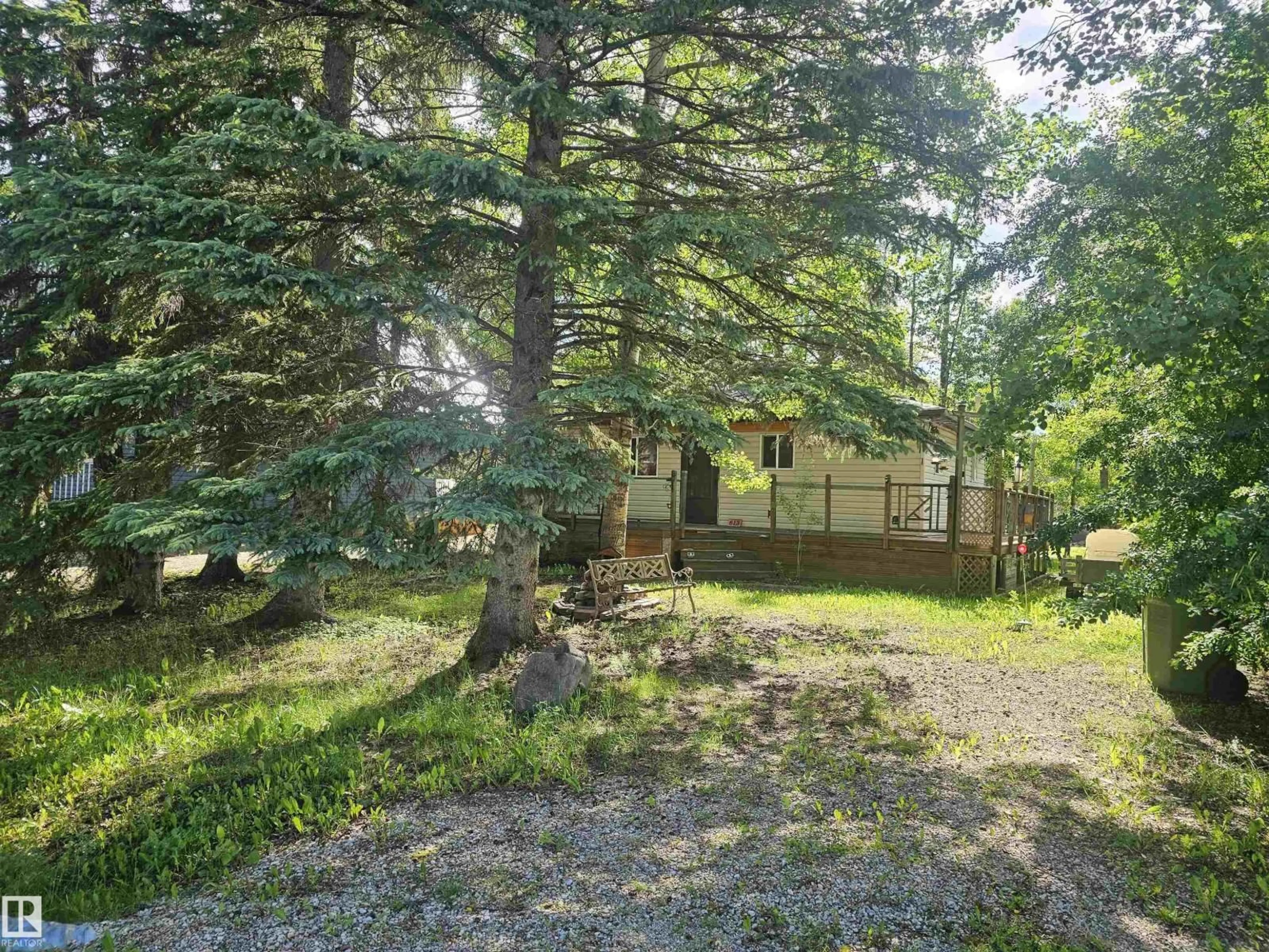 A pic from outside/outdoor area/front of a property/back of a property/a pic from drone, forest/trees view for 813 8 ST, Rural Lac Ste. Anne County Alberta T0E0A2
