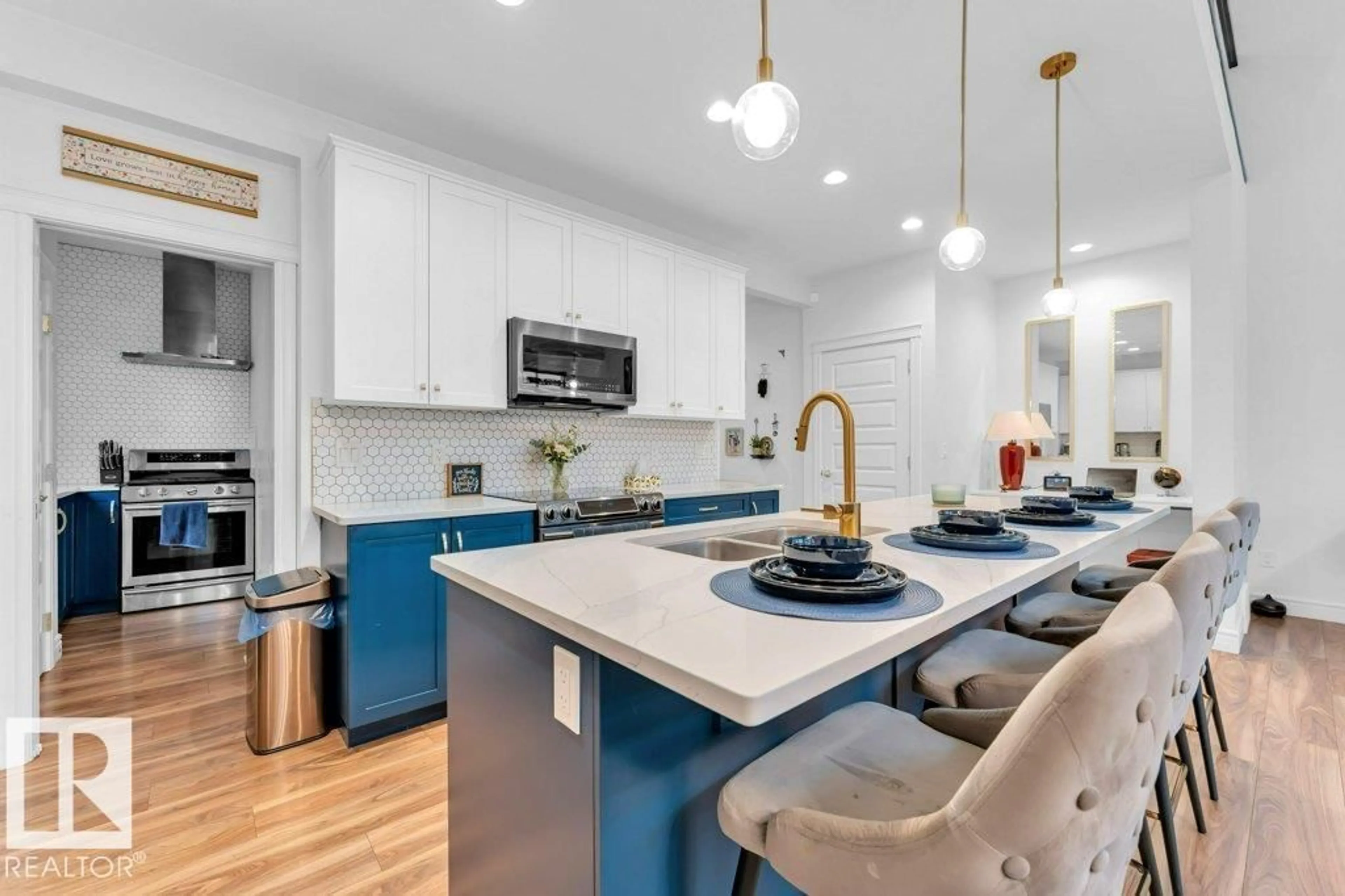 Open concept kitchen, ceramic/tile floor for 501 CONROY CR, Edmonton Alberta T6W3Y2