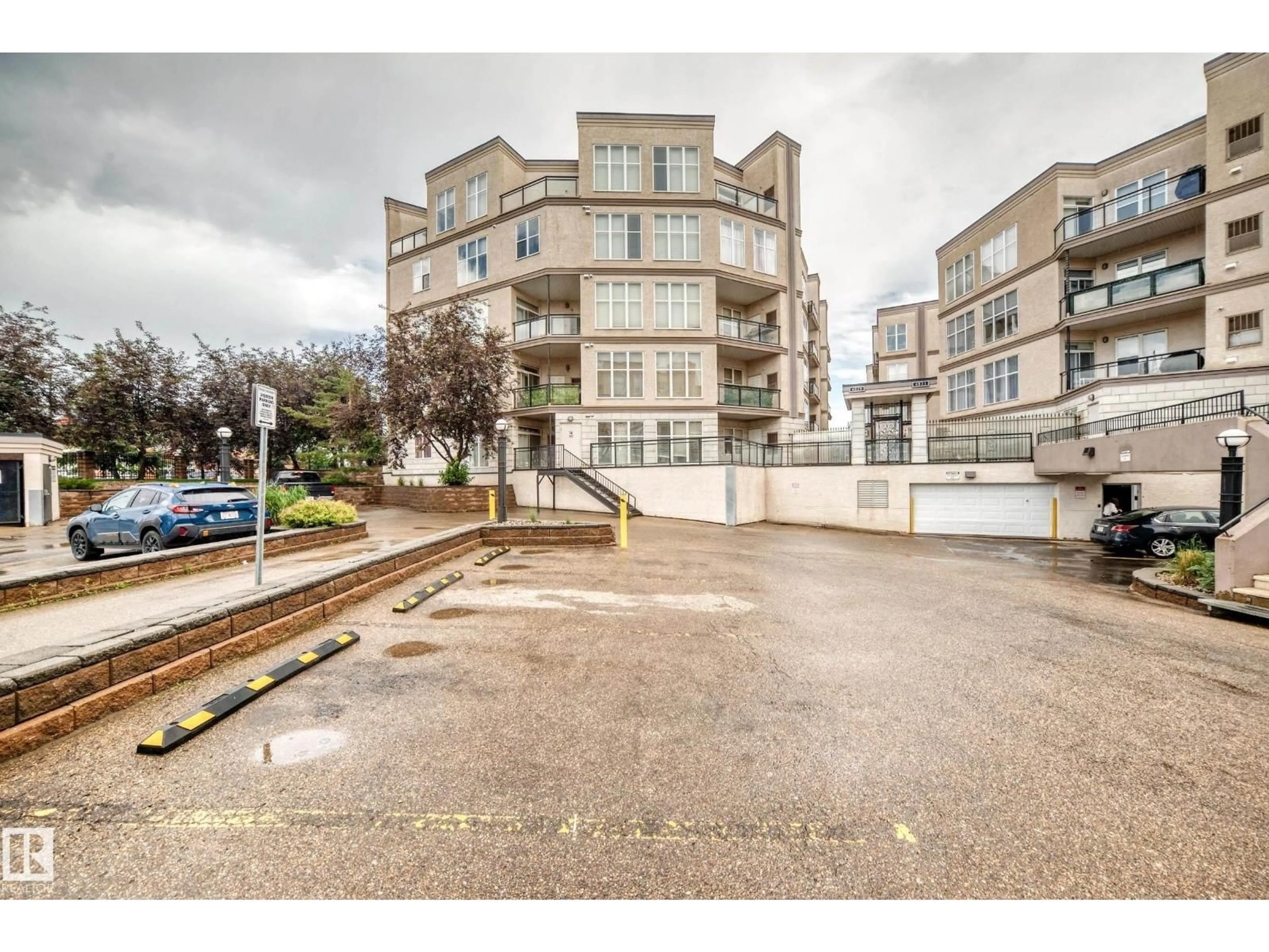 A pic from outside/outdoor area/front of a property/back of a property/a pic from drone, unknown for 226 - 4831 104A ST NW, Edmonton Alberta T6H0R5