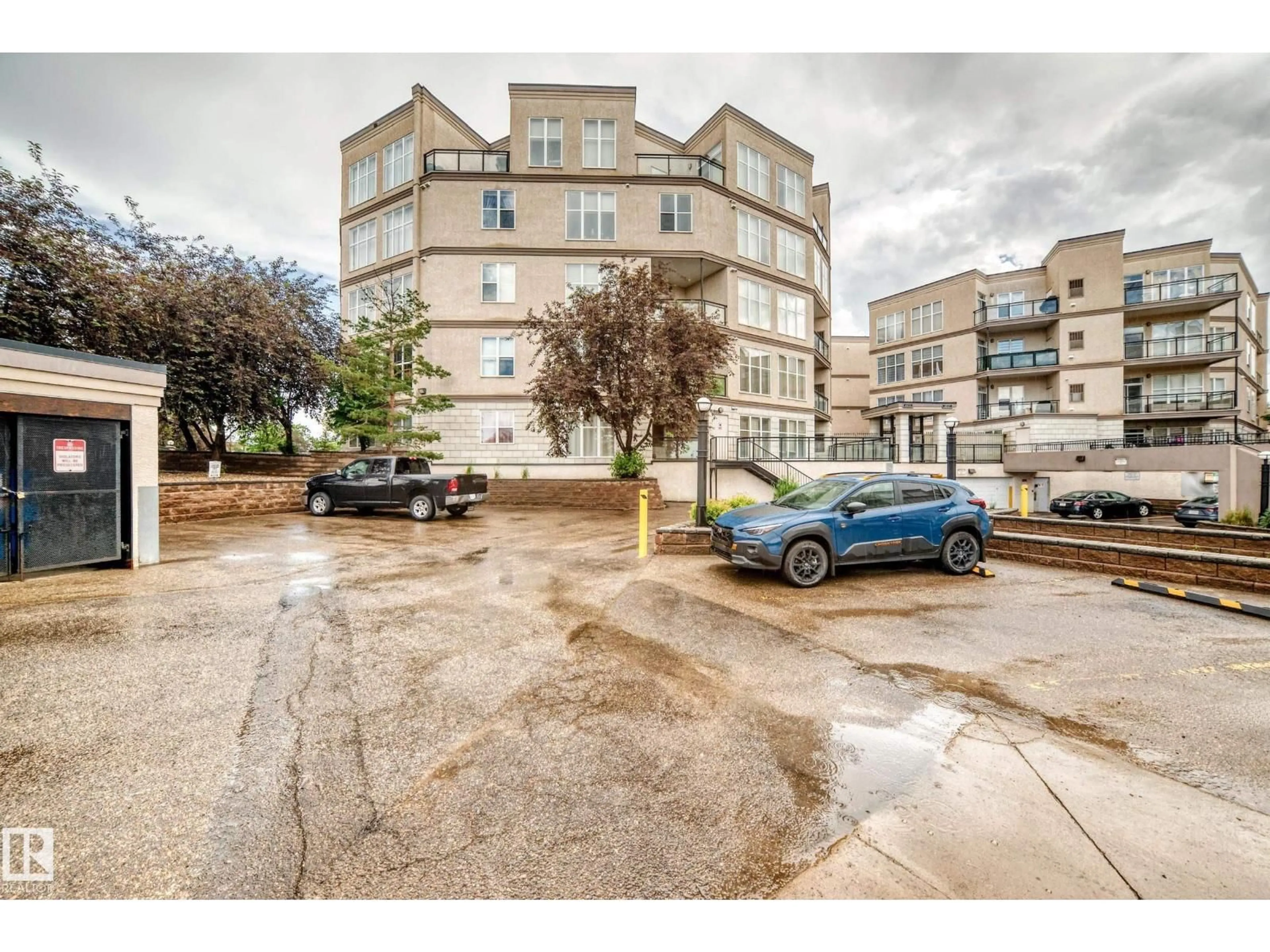 Parking for 226 - 4831 104A ST NW, Edmonton Alberta T6H0R5