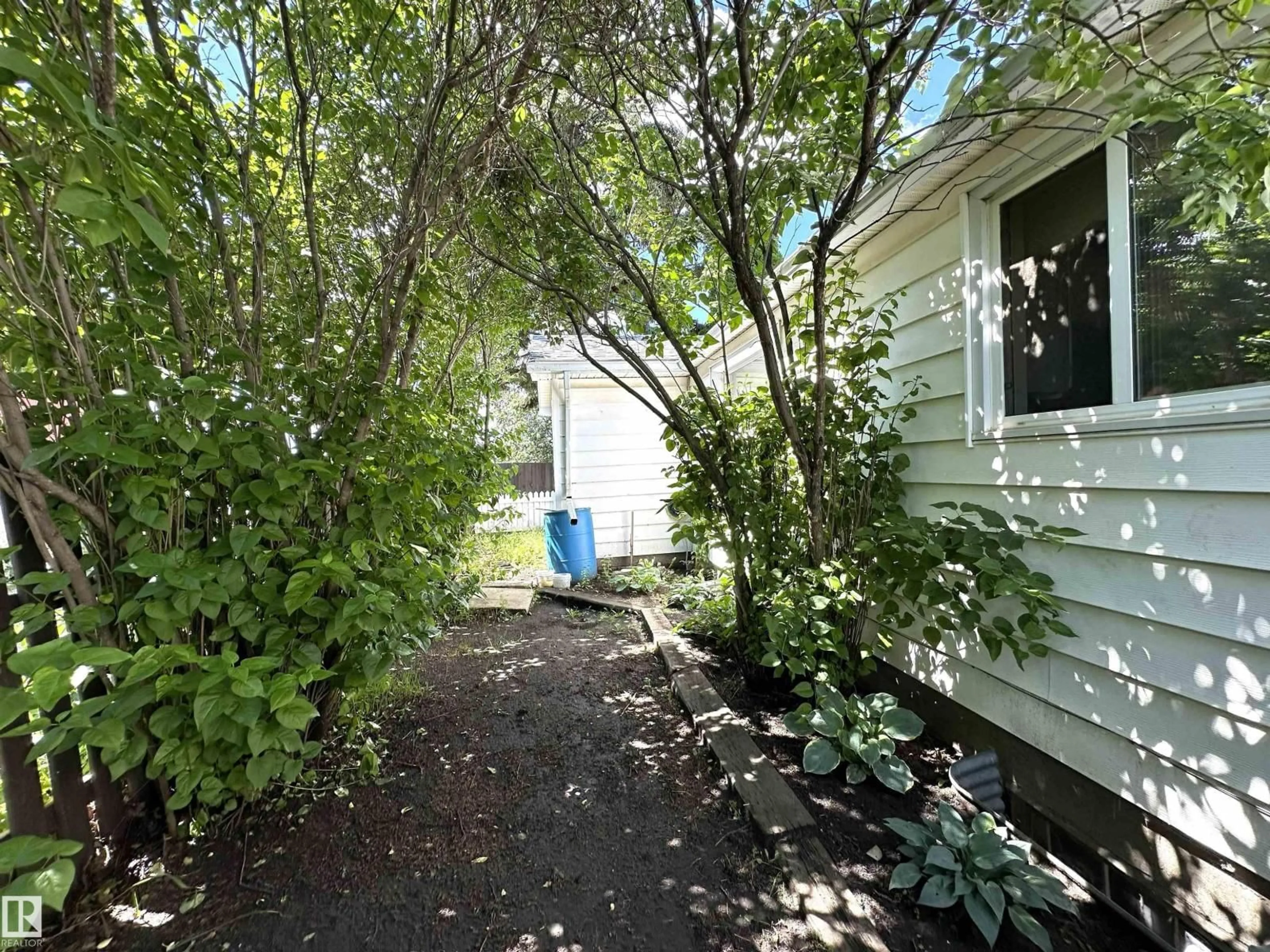 Unknown for 825 2 ST, Thorhild Alberta T0A3J0