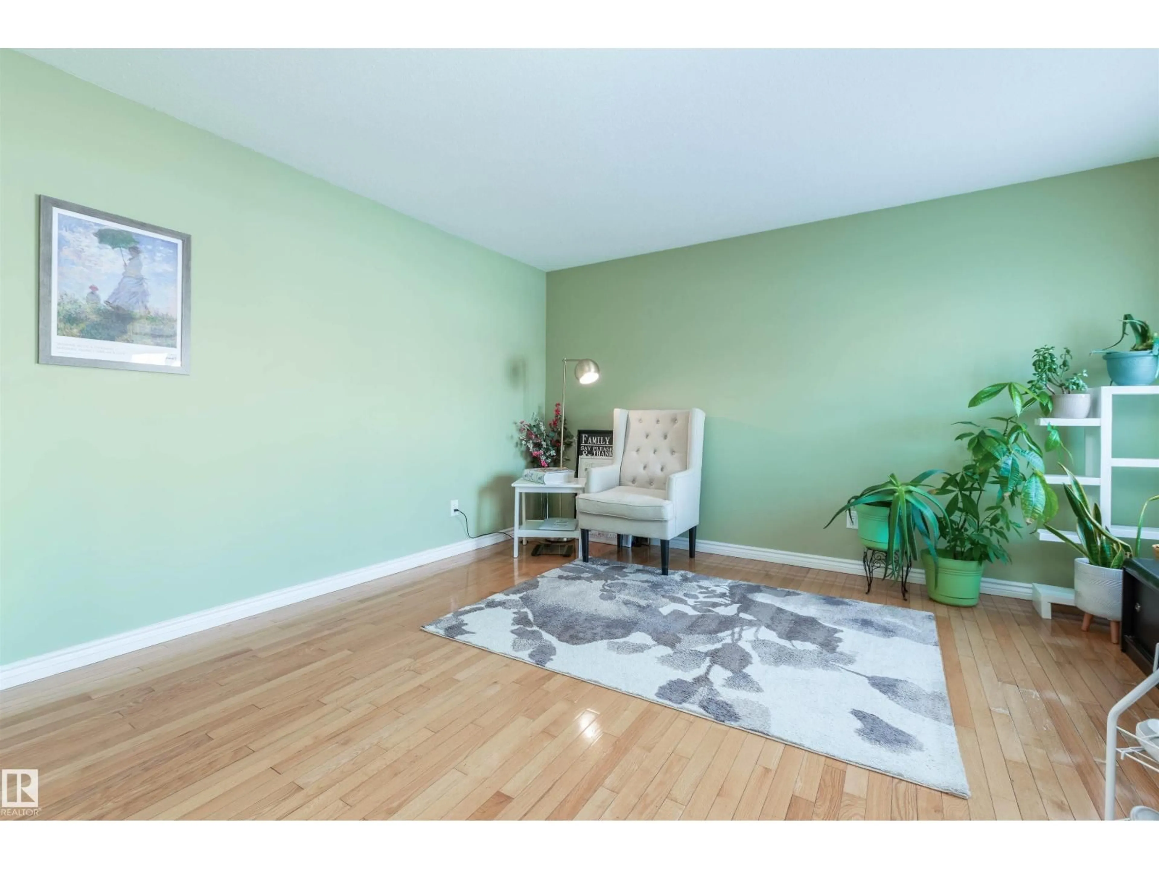 Unknown for NW - 330 HUFFMAN CR, Edmonton Alberta T5A0C8