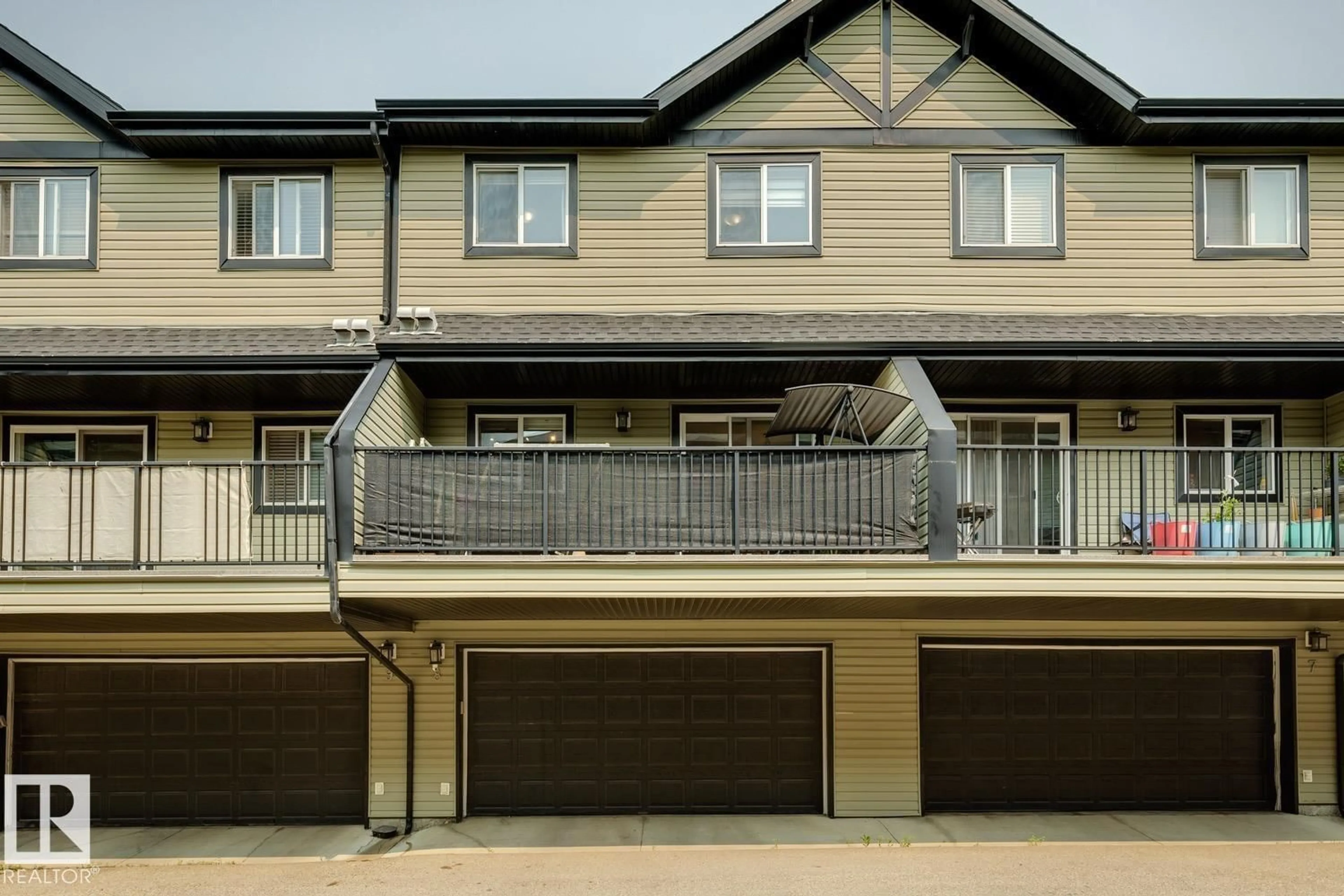 Home with vinyl exterior material, street for #8 - 4950 TERWILLEGAR CM, Edmonton Alberta T6R0S1