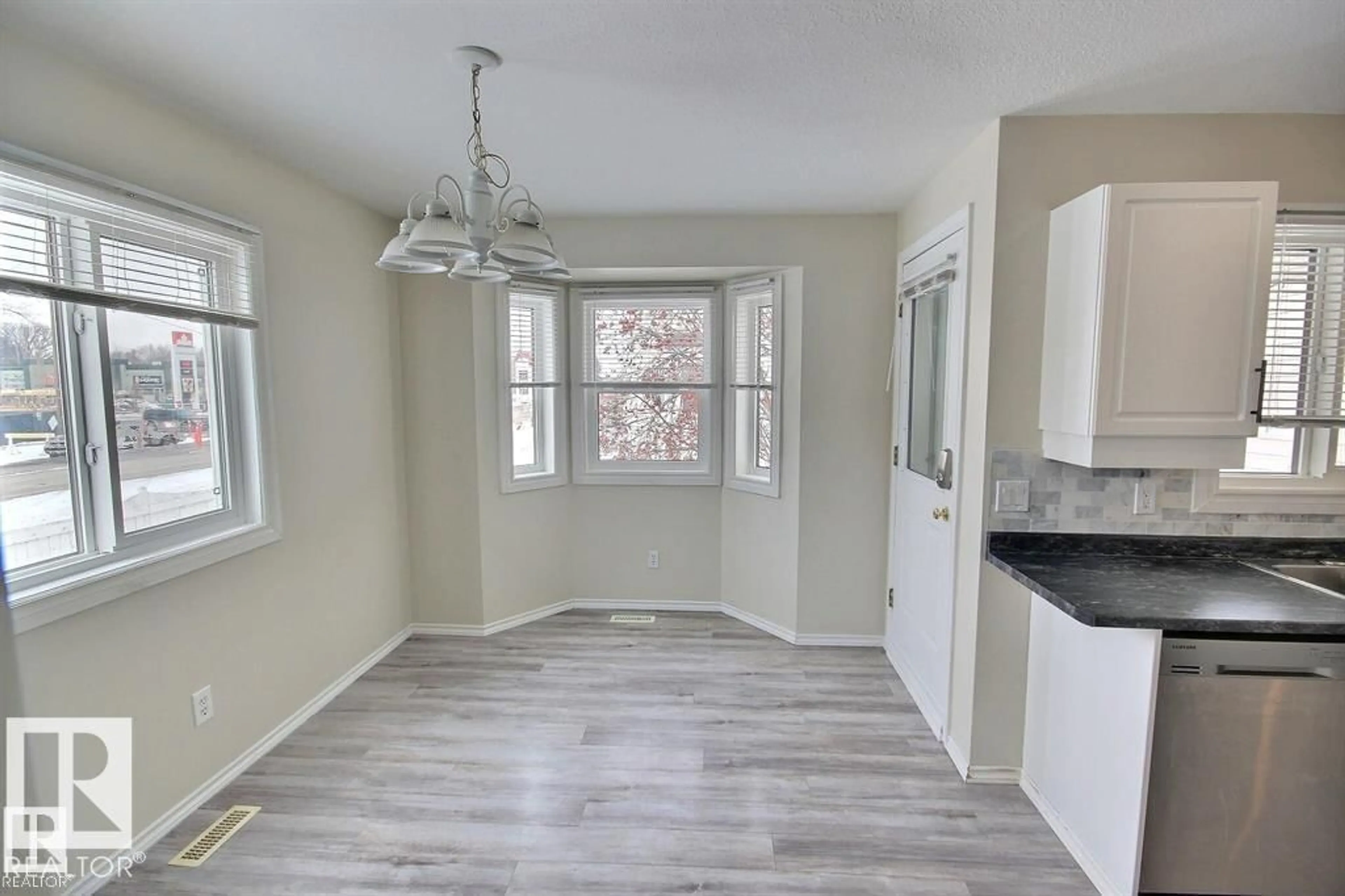 Unknown for 9457 156 ST, Edmonton Alberta T5R1Z5