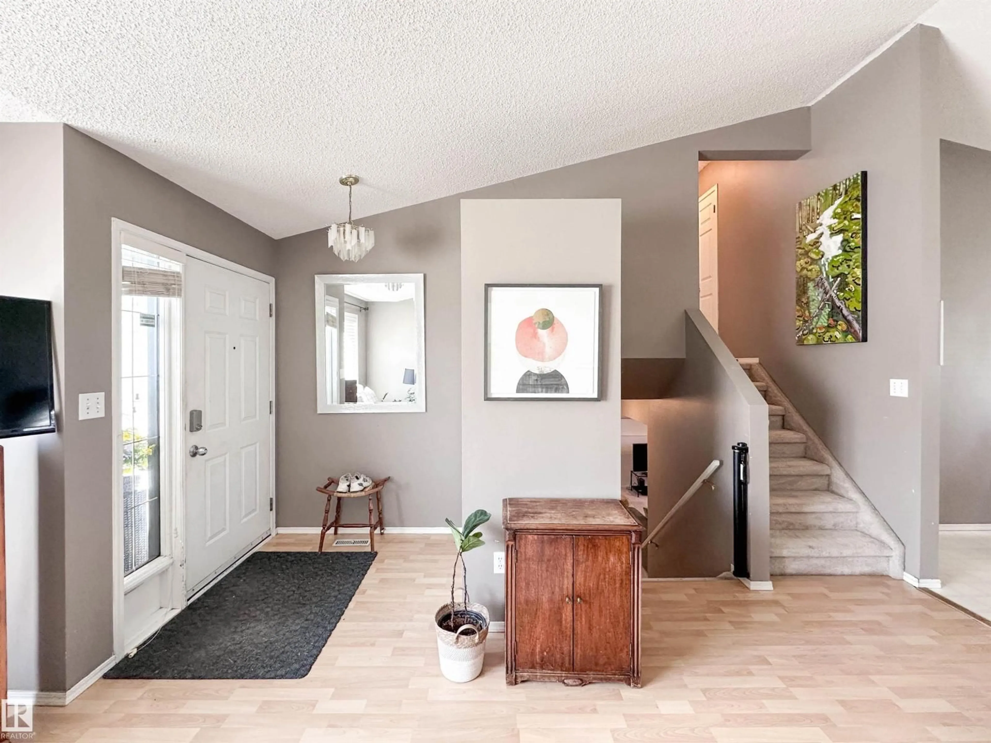 Indoor entryway for 2116 152 AV, Edmonton Alberta T5Y2R6