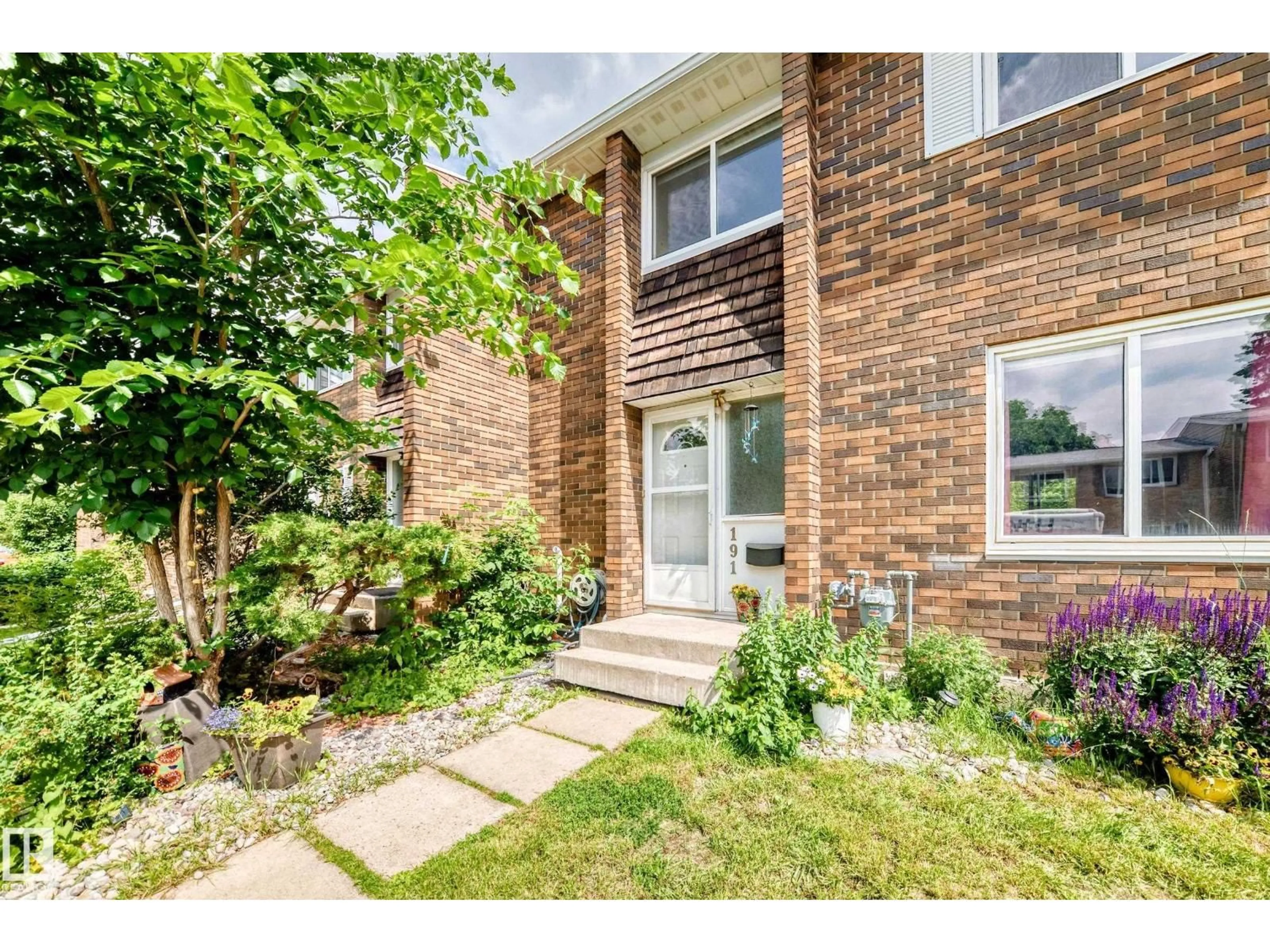 Home with brick exterior material, street for 191 RIDGEWOOD TC, St. Albert Alberta T8N0E9