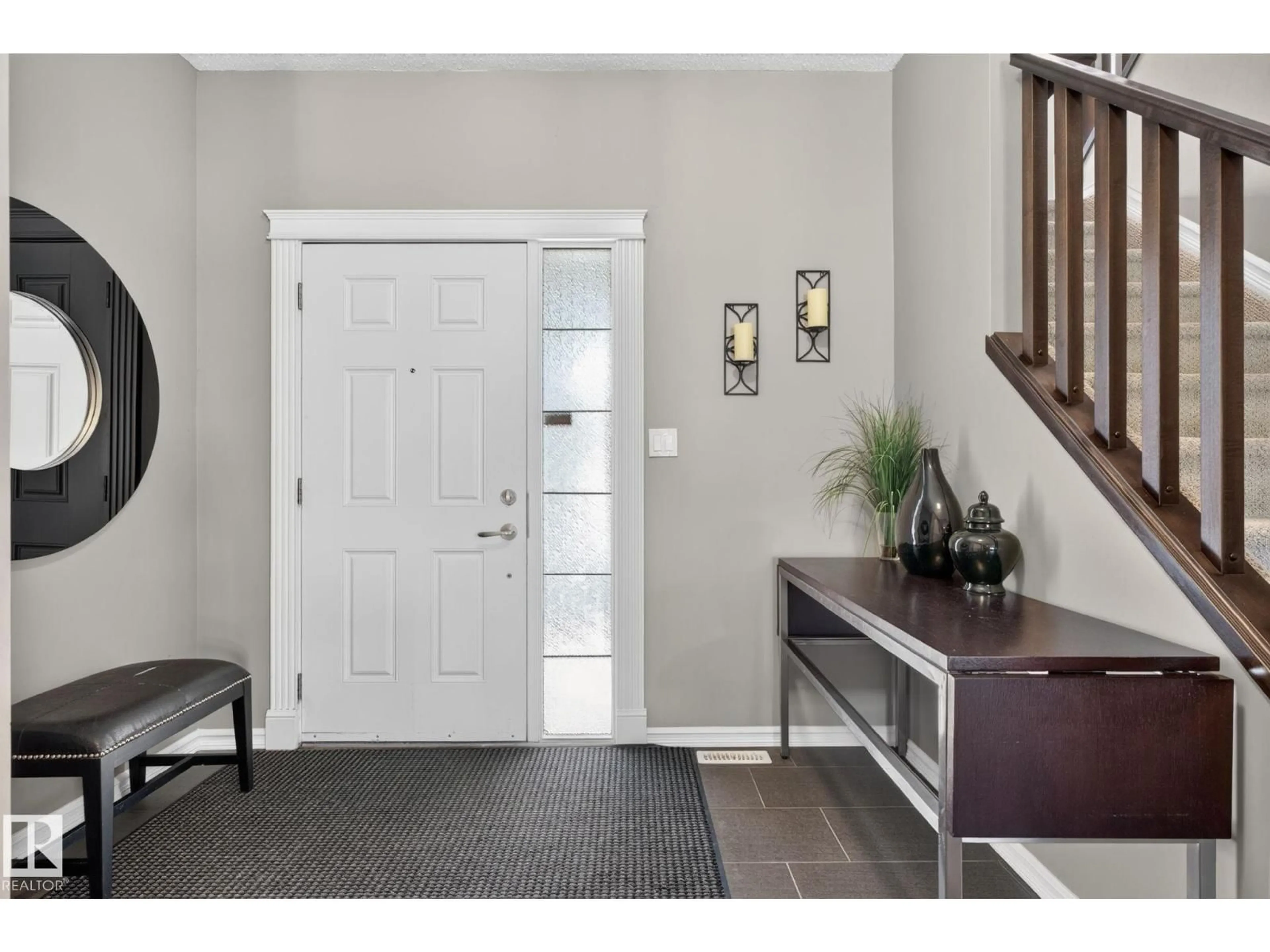 Indoor entryway for 3611 15A ST, Edmonton Alberta T6T0M4