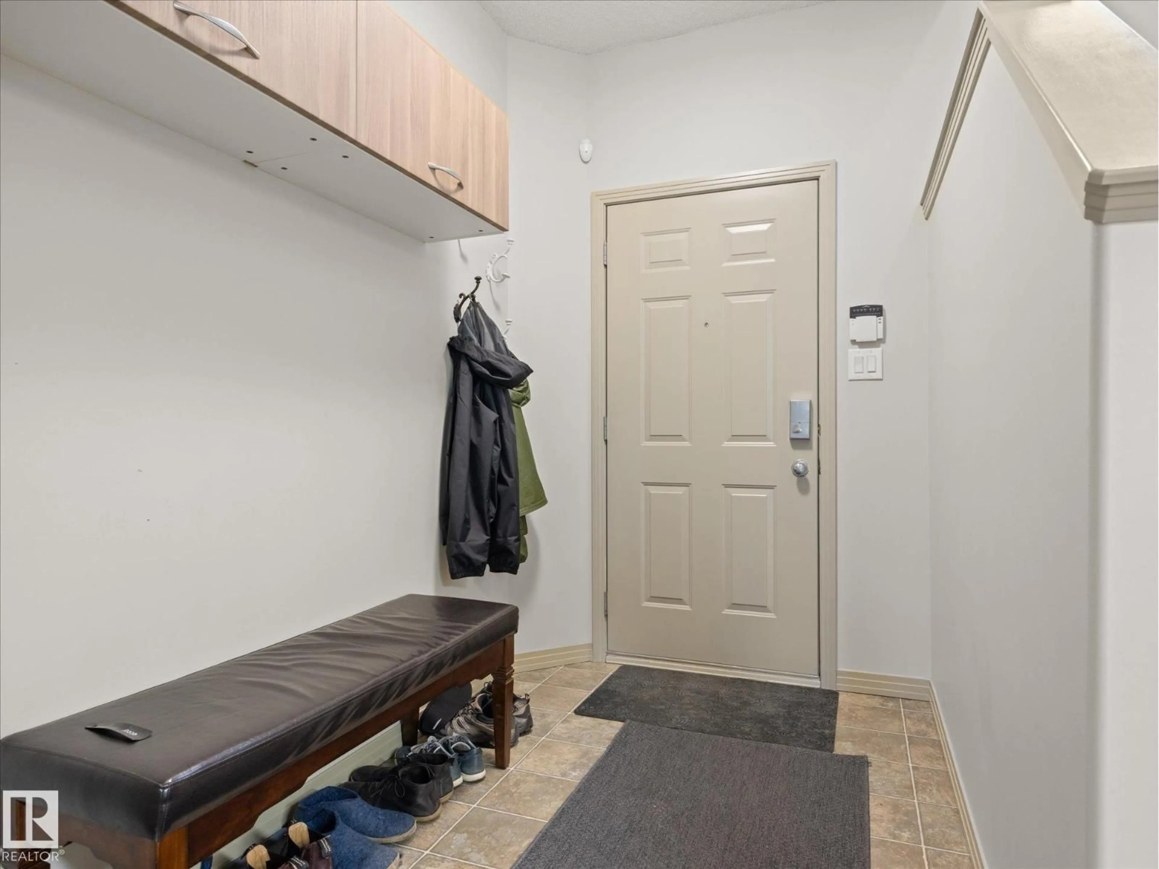 Indoor entryway for NW - 10705 180 AV, Edmonton Alberta T5X6C9