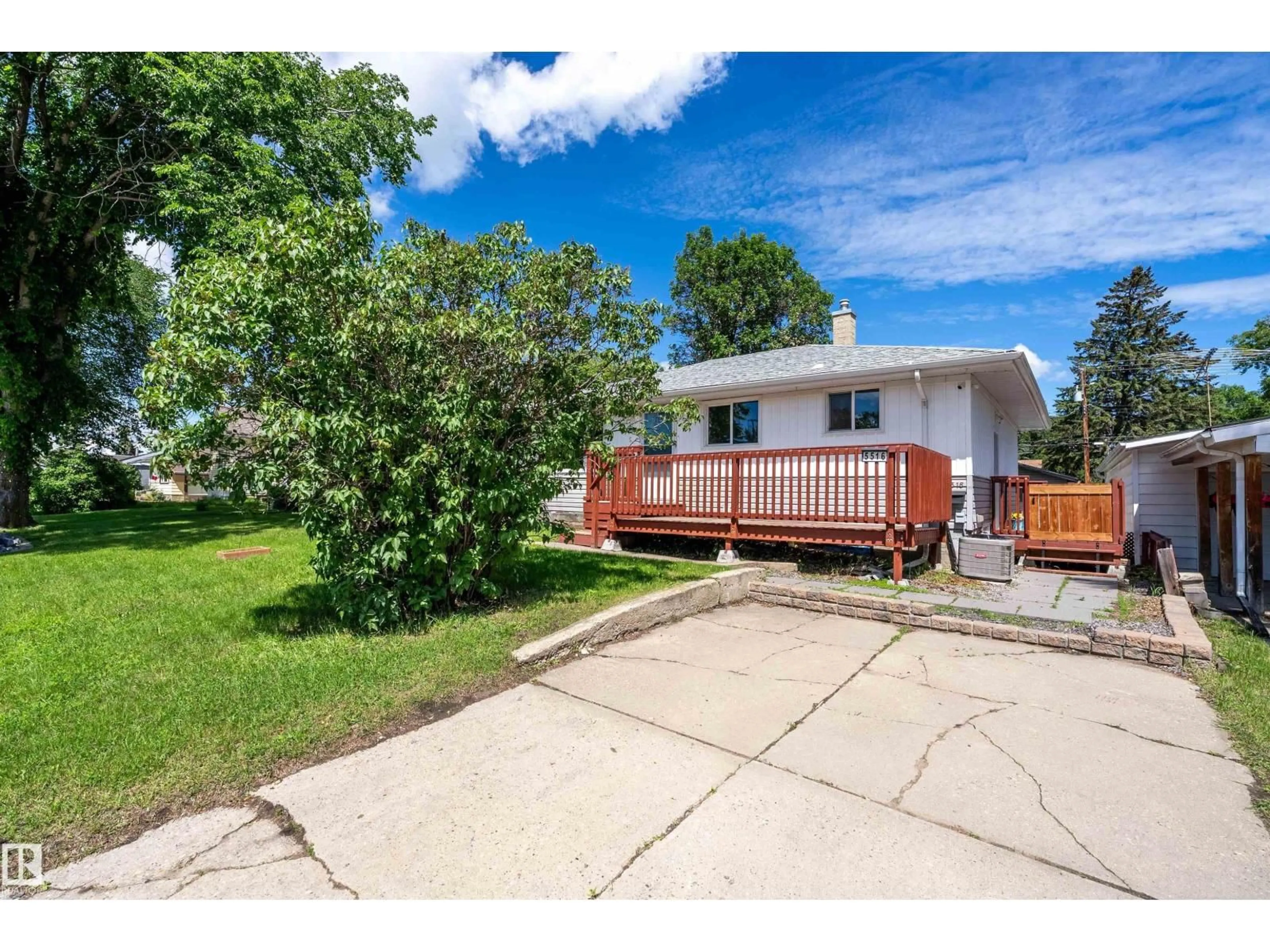 A pic from outside/outdoor area/front of a property/back of a property/a pic from drone, street for 5516 47A AV, Wetaskiwin Alberta T9A0M1
