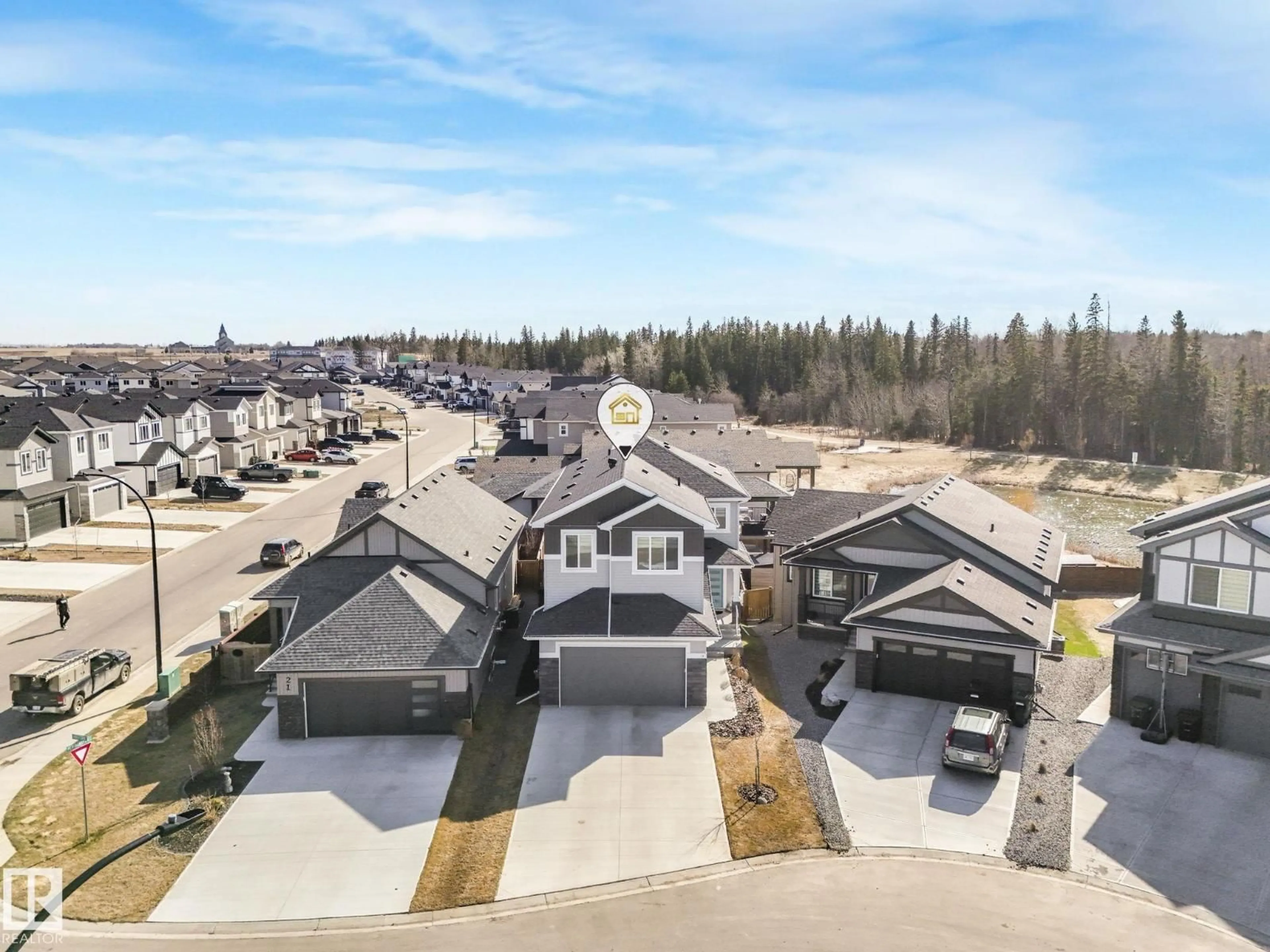 A pic from outside/outdoor area/front of a property/back of a property/a pic from drone, street for 19 HOLT CV, Spruce Grove Alberta T7X2W9