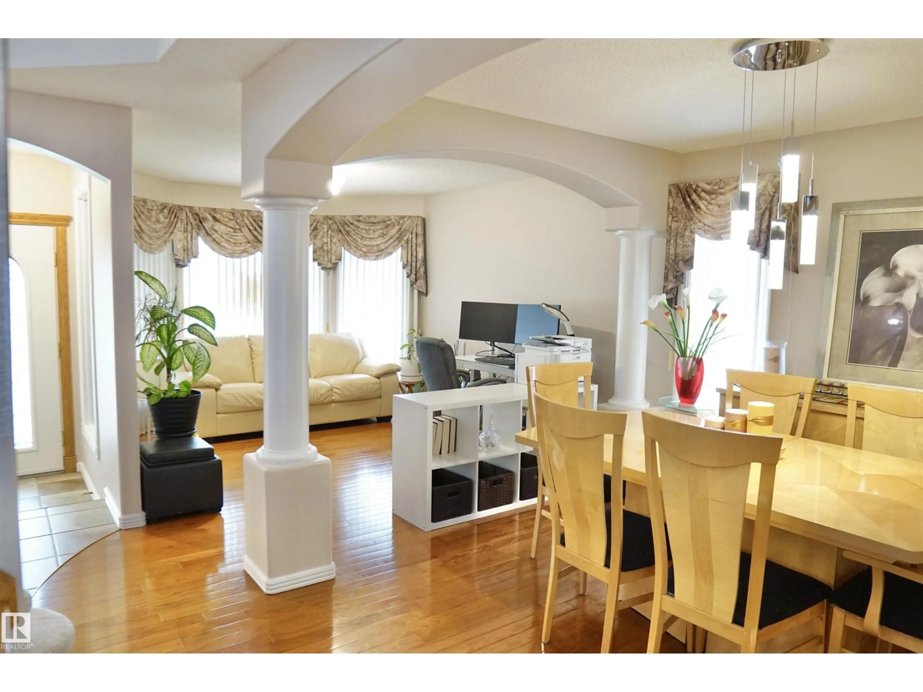 Dining room, wood/laminate floor for 8504 160A AV, Edmonton Alberta T5Z3K2